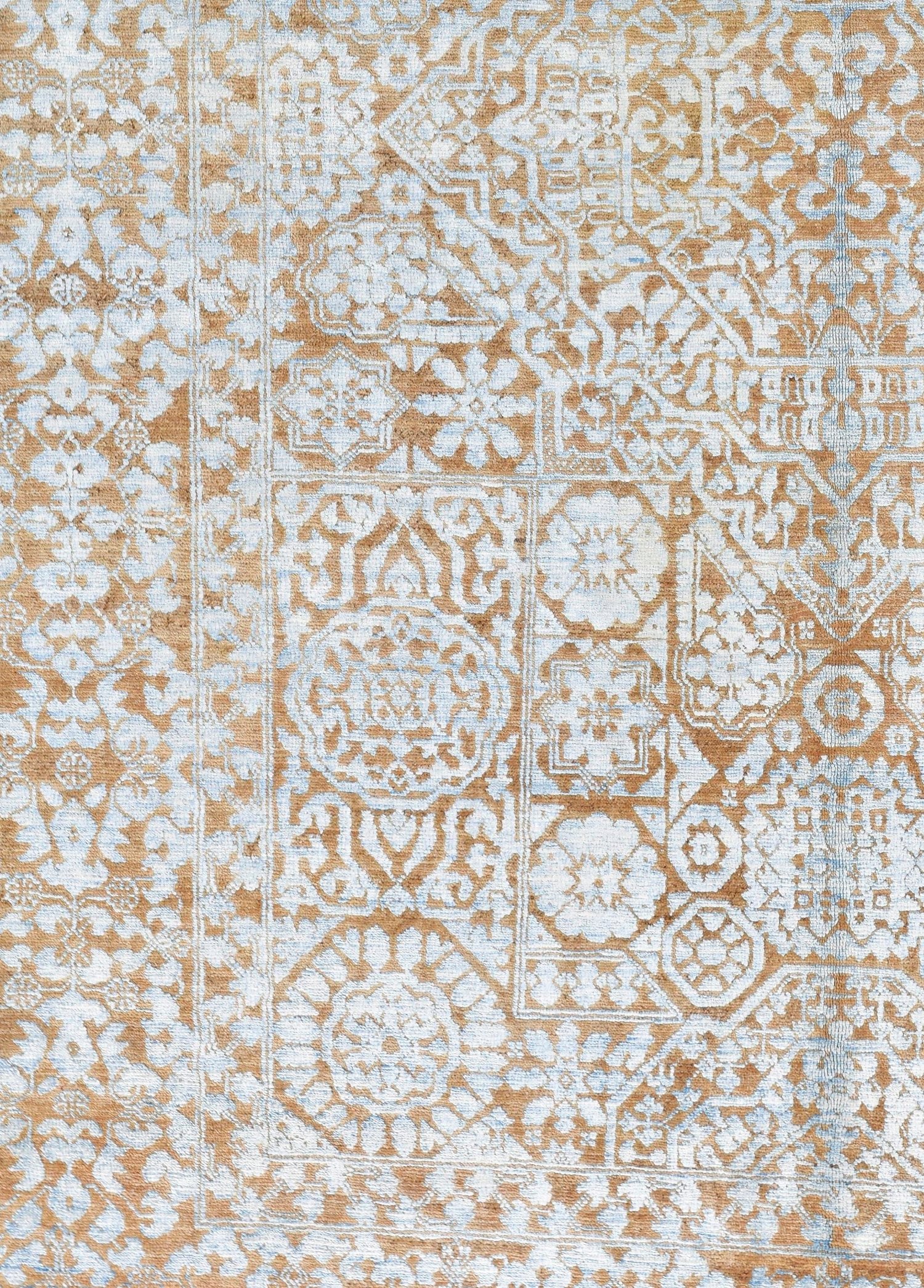 Myrren Hand-Woven Wool and Silk Carpet 245x172 cm