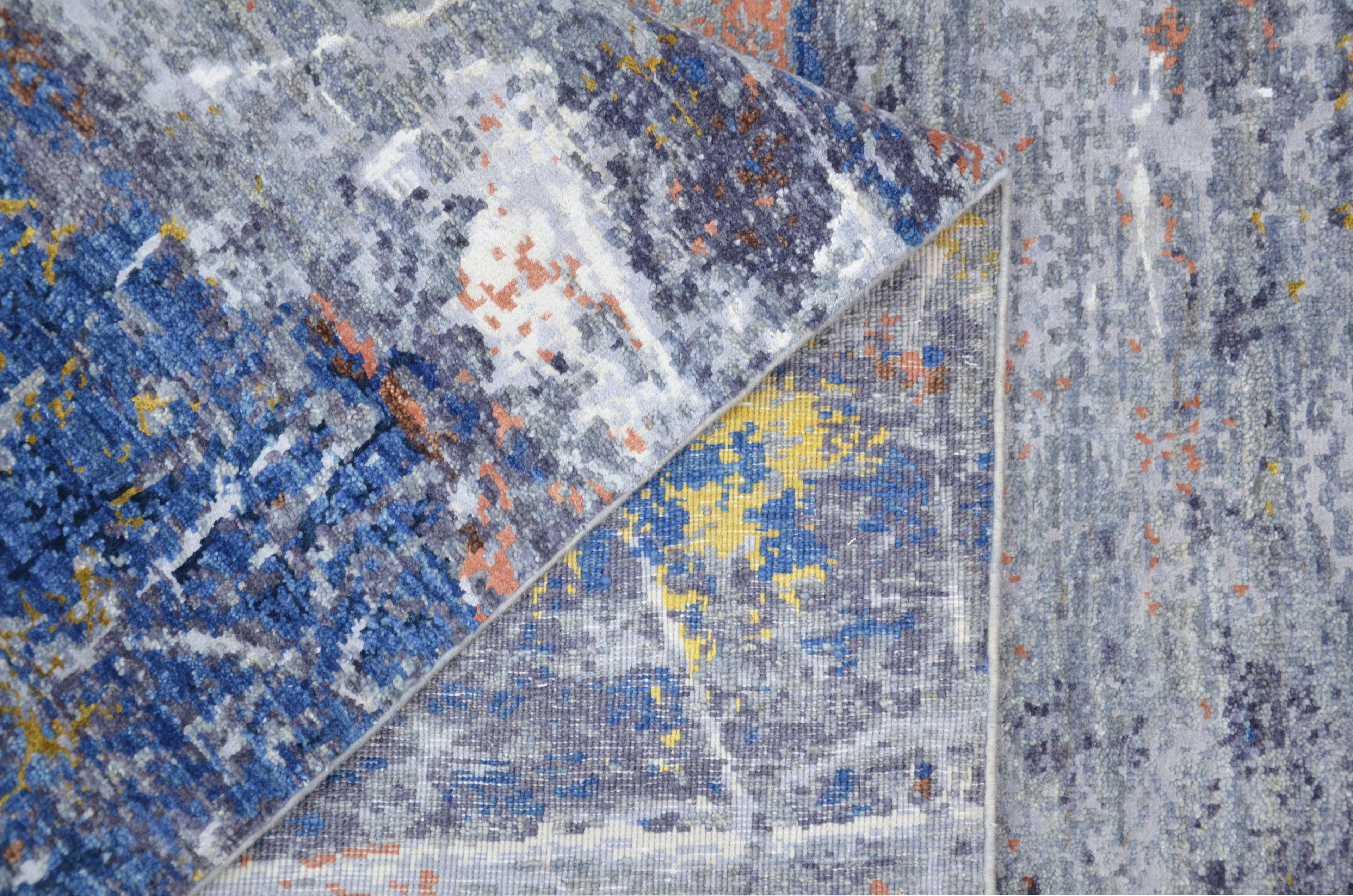 Muse Hand-Woven Wool and Silk Carpet 298x201 cm