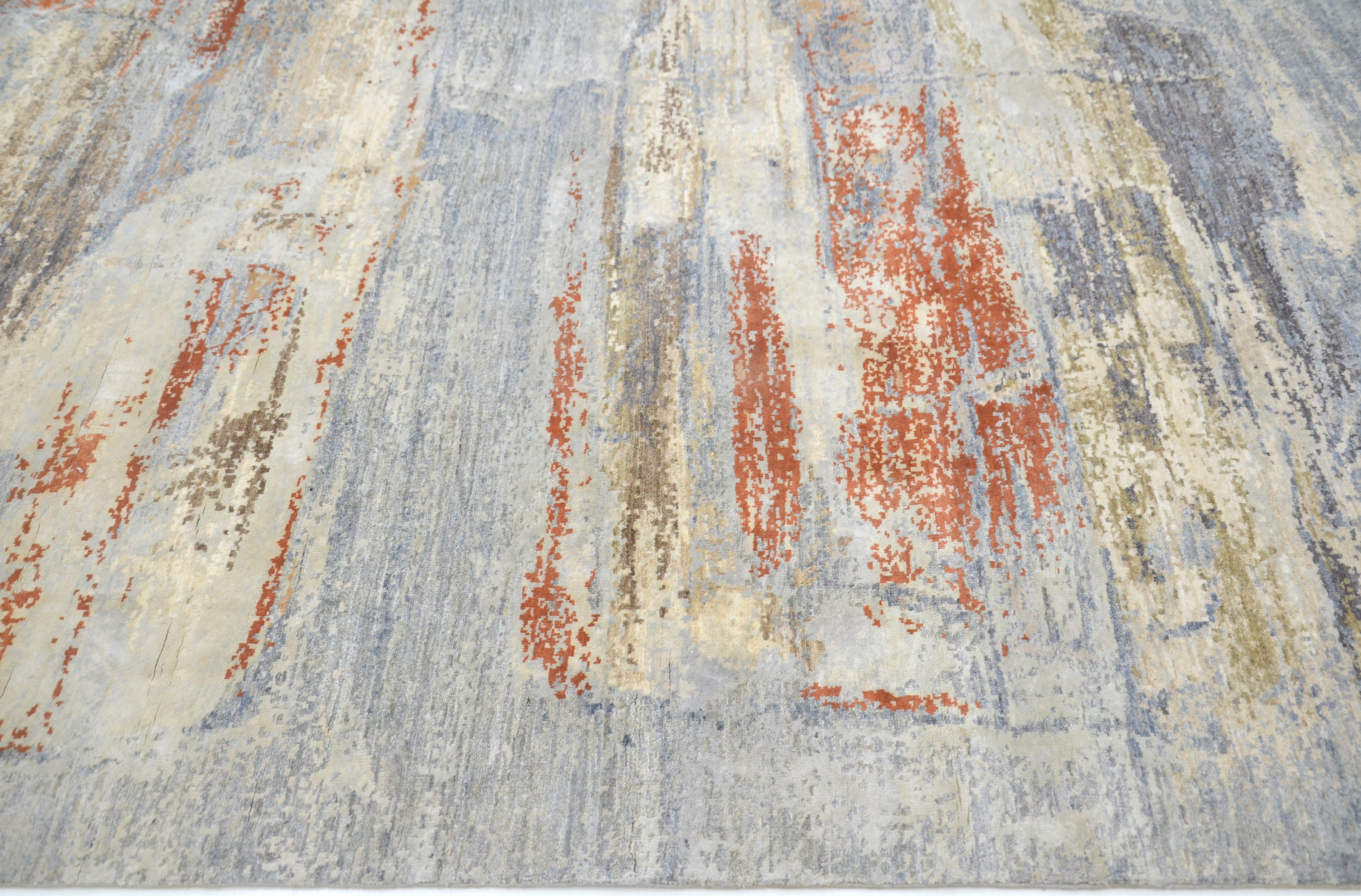 Sedona Hand-Woven Wool and Silk Rug 247x170 cm