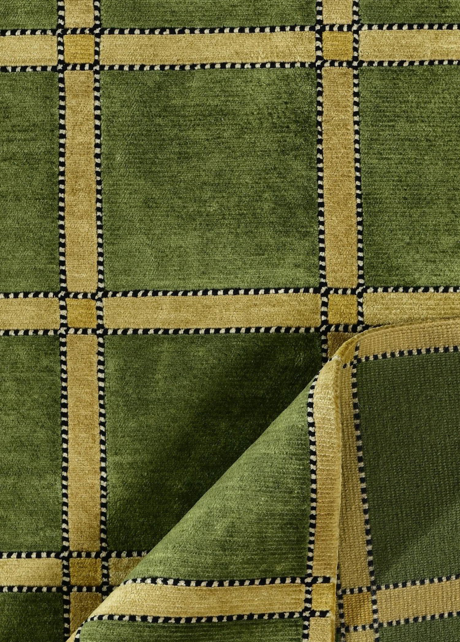 Tevere Hand-Woven Wool and Silk Carpet 311x250 cm