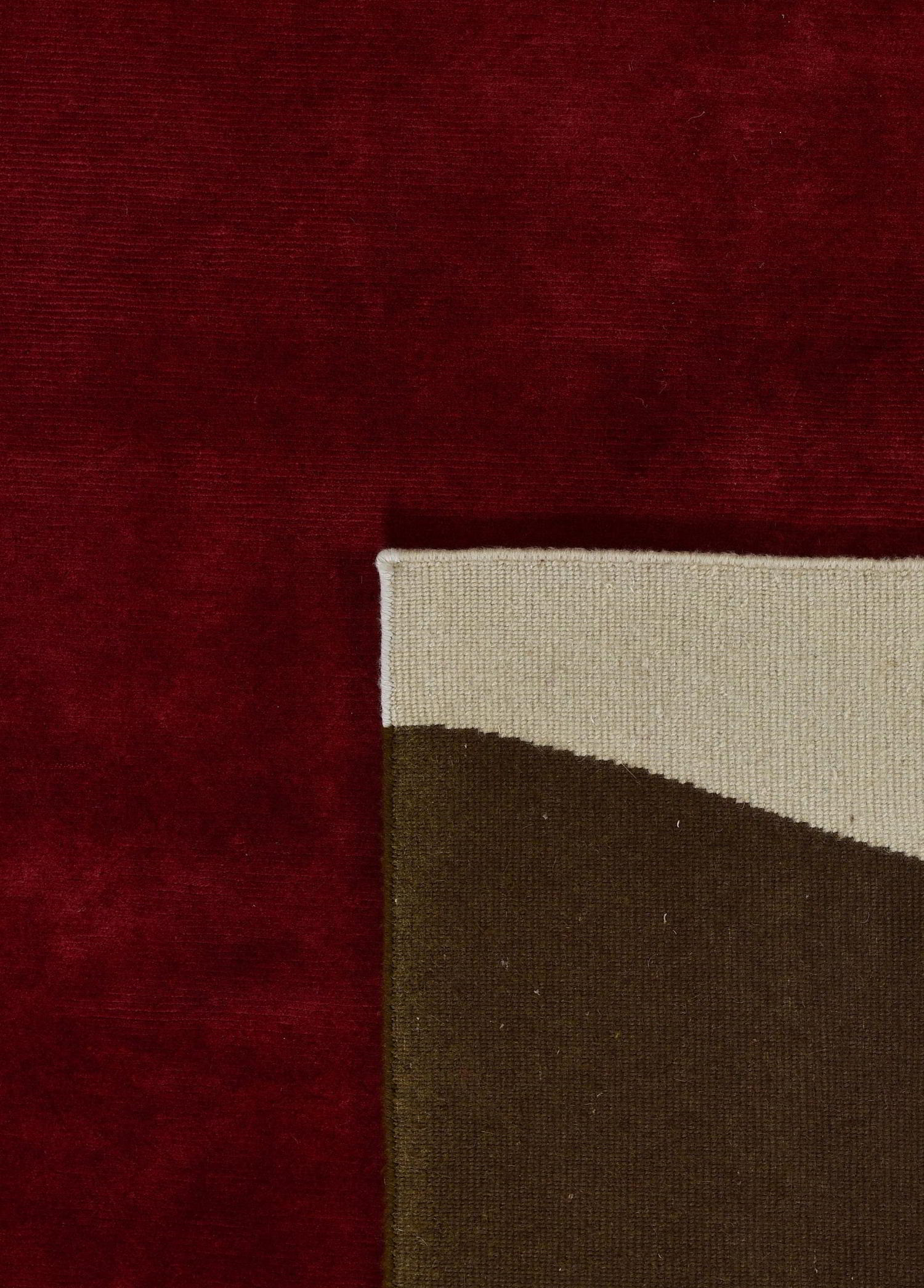 Ravelle Hand-Woven Wool Carpet 302x202 cm
