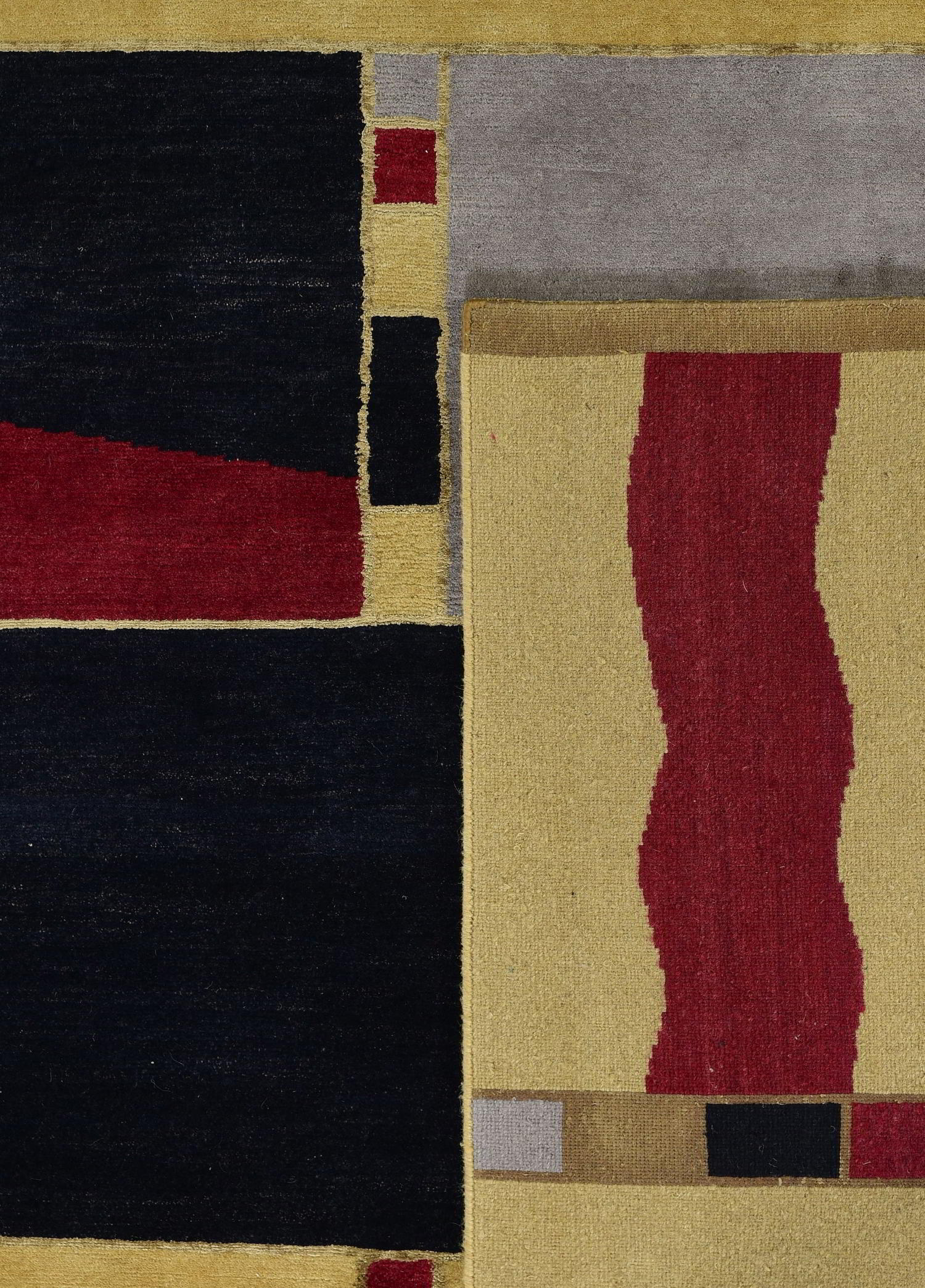 Stravon Hand-Woven Wool and Silk Carpet 269x183 cm