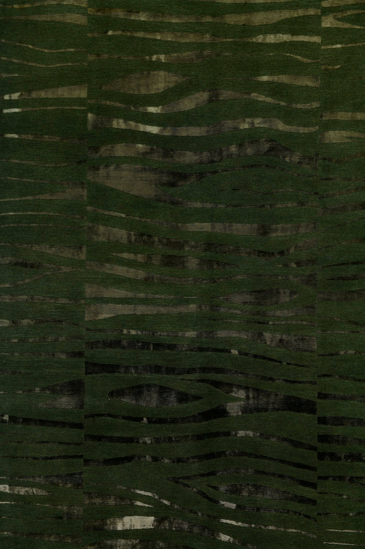 Rovienne Hand-Woven Wool and Silk Carpet 276x185 cm