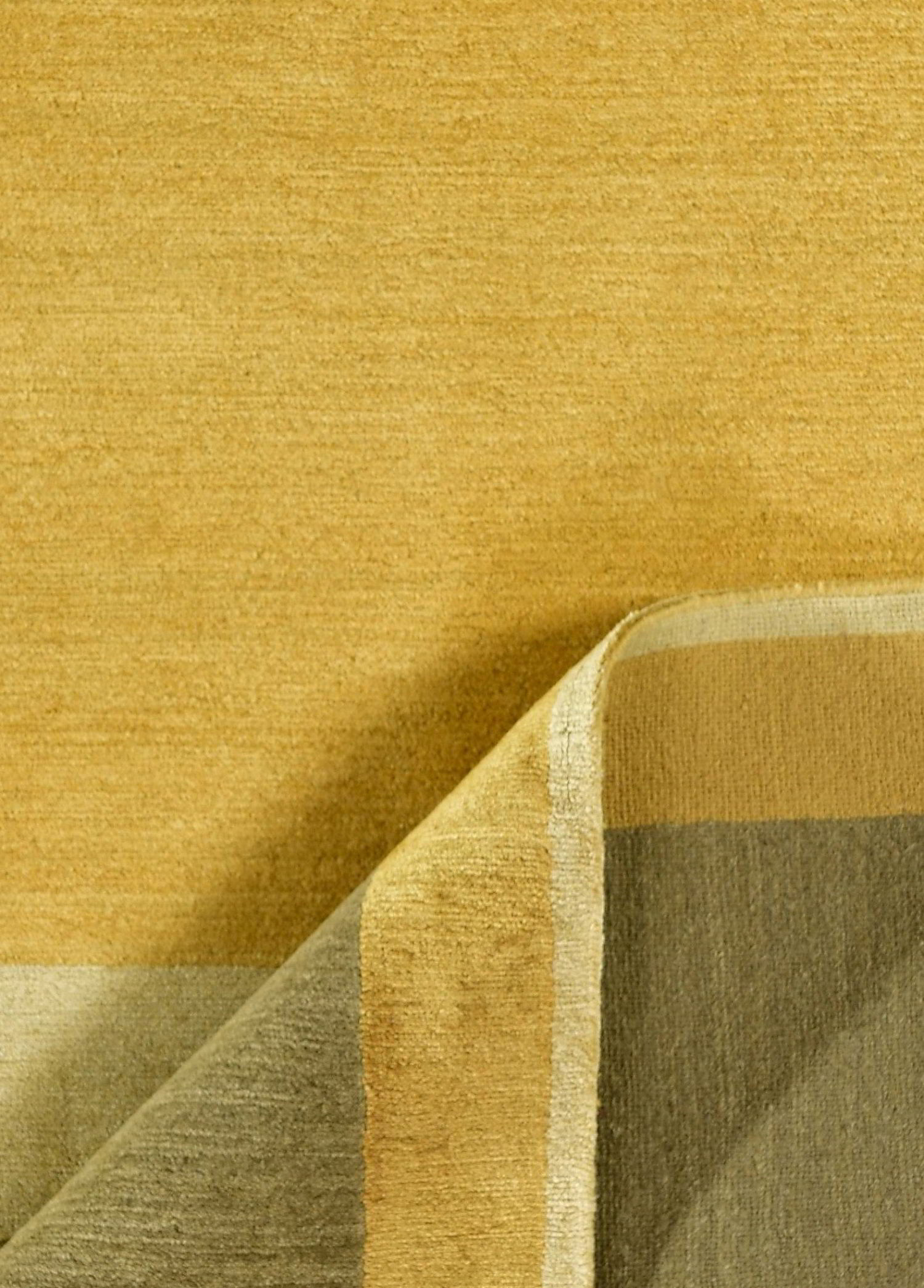 Okerra Hand-Woven Wool and Silk Carpet 302x241 cm