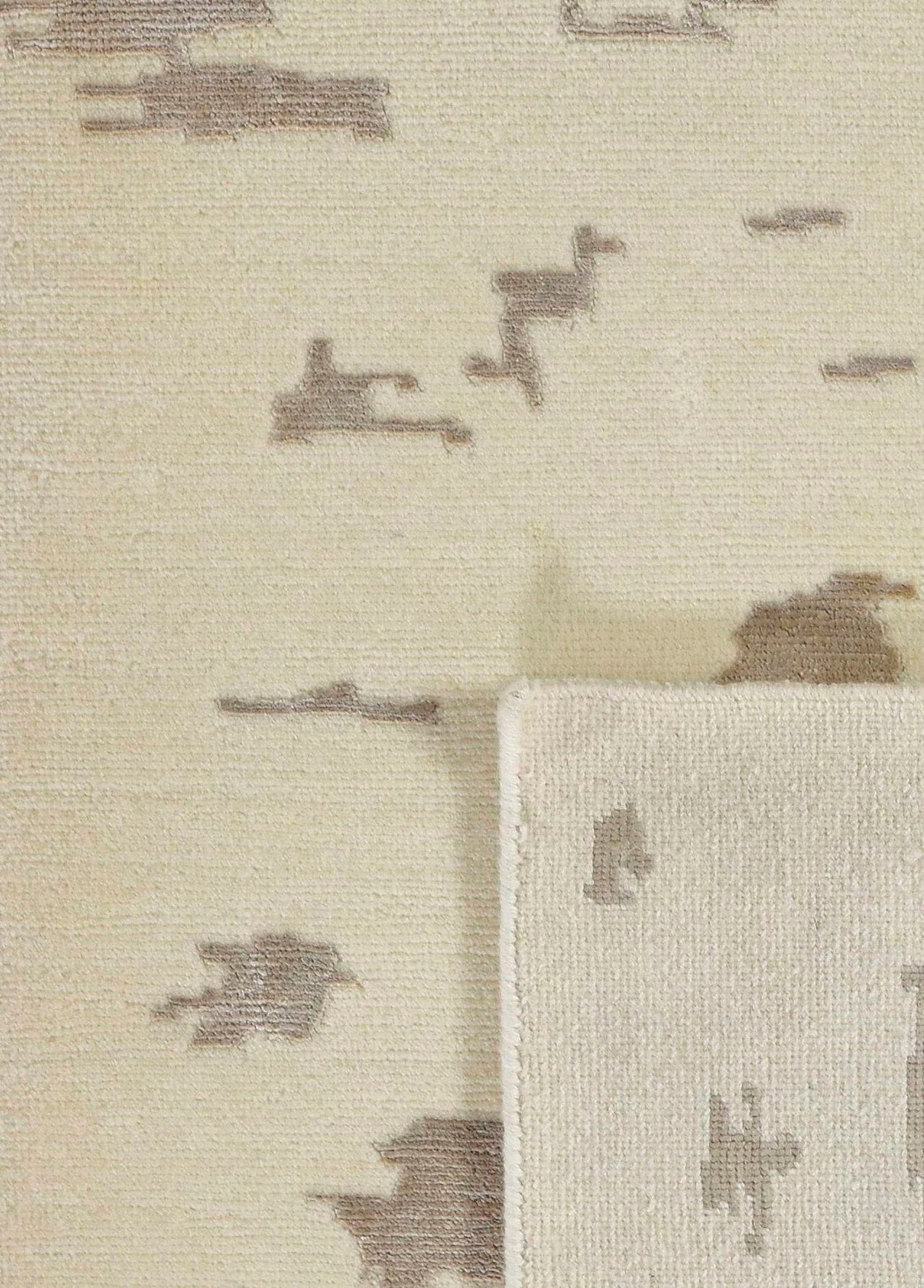 Tavora Hand-Woven Wool and Silk Carpet 145x93 cm