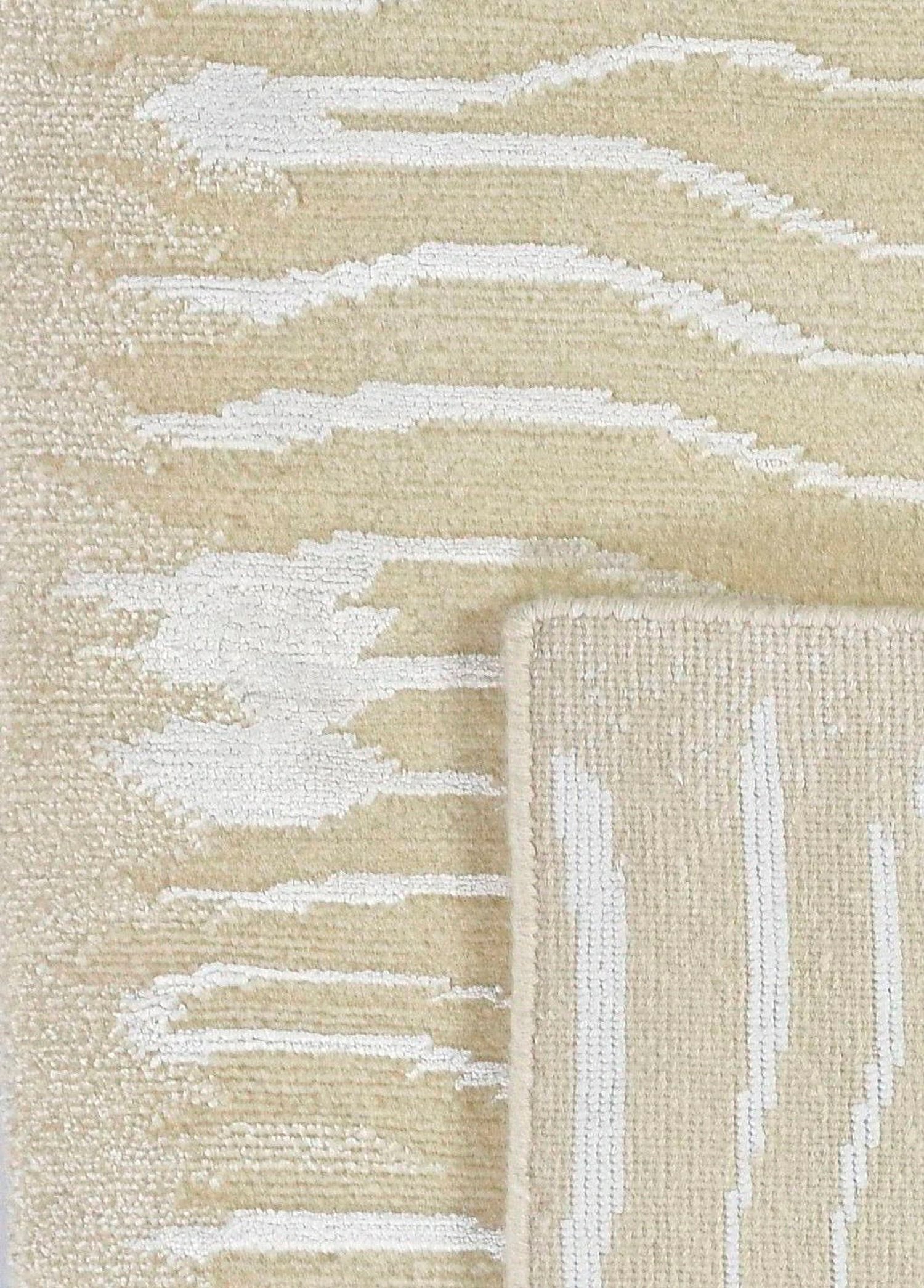 Veilo Hand-Woven Wool Carpet 150x92 cm