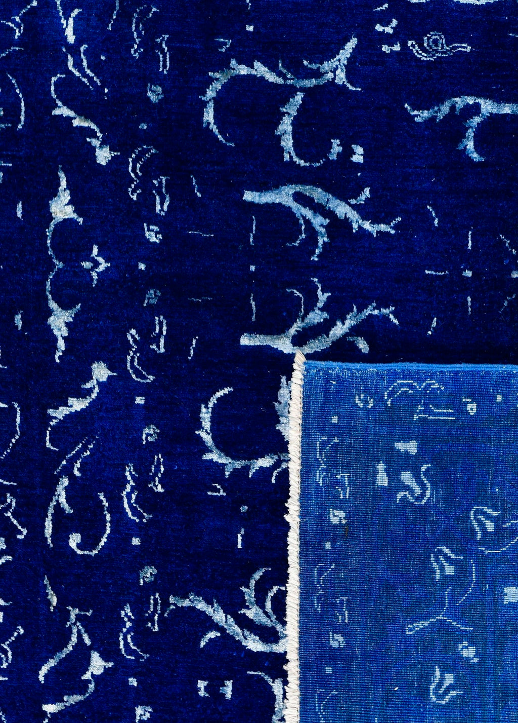 Virello Hand-Woven Wool and Silk Carpet 240x170 cm
