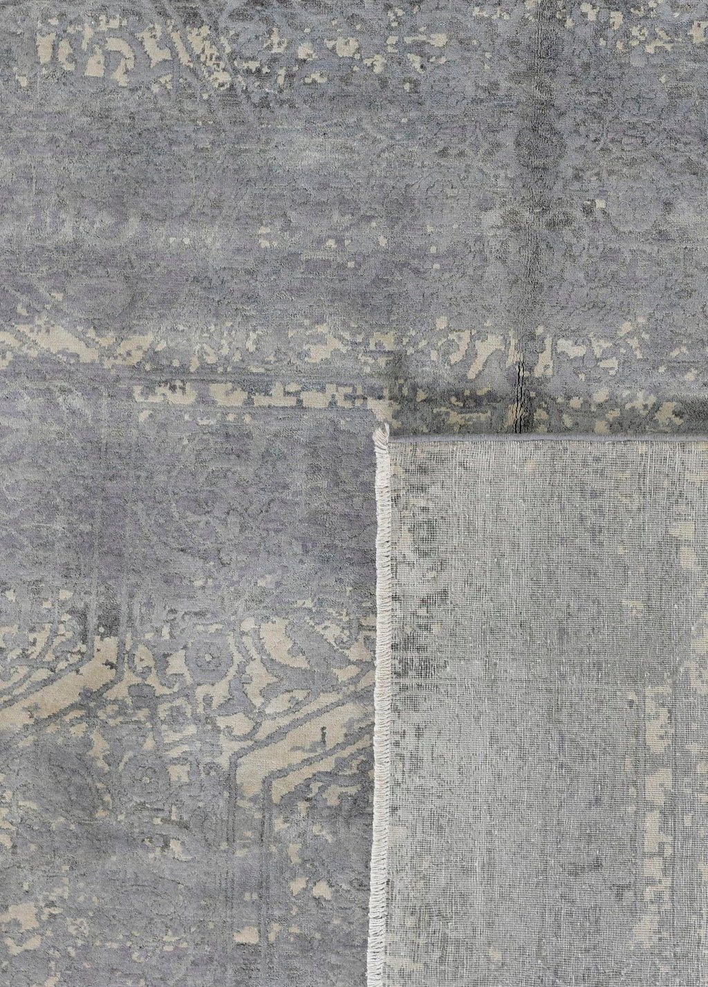 Valenor Hand-Woven Wool and Silk Carpet 303x240 cm