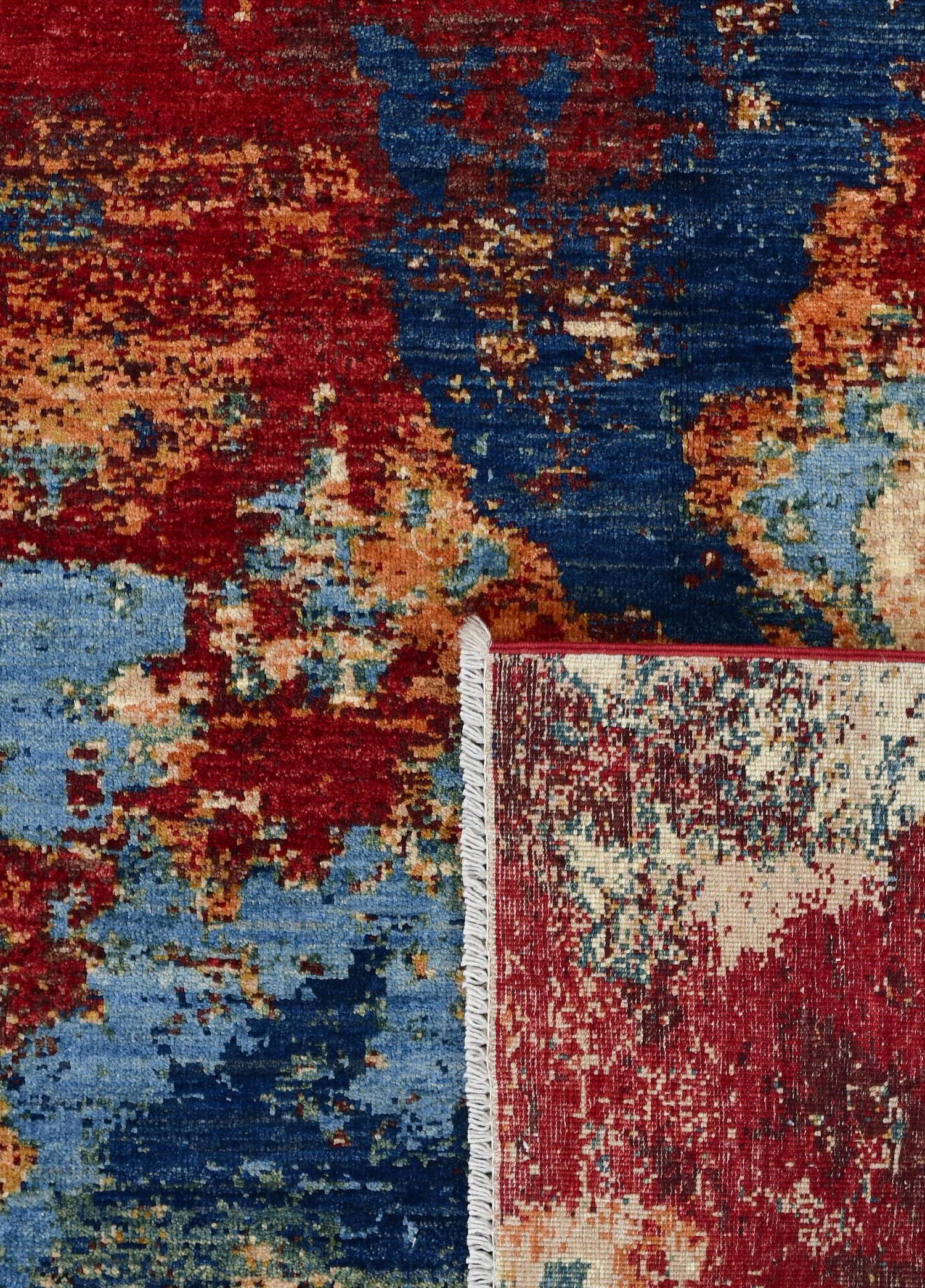 Virell Hand-Woven Wool and Silk Carpet 181x122 cm