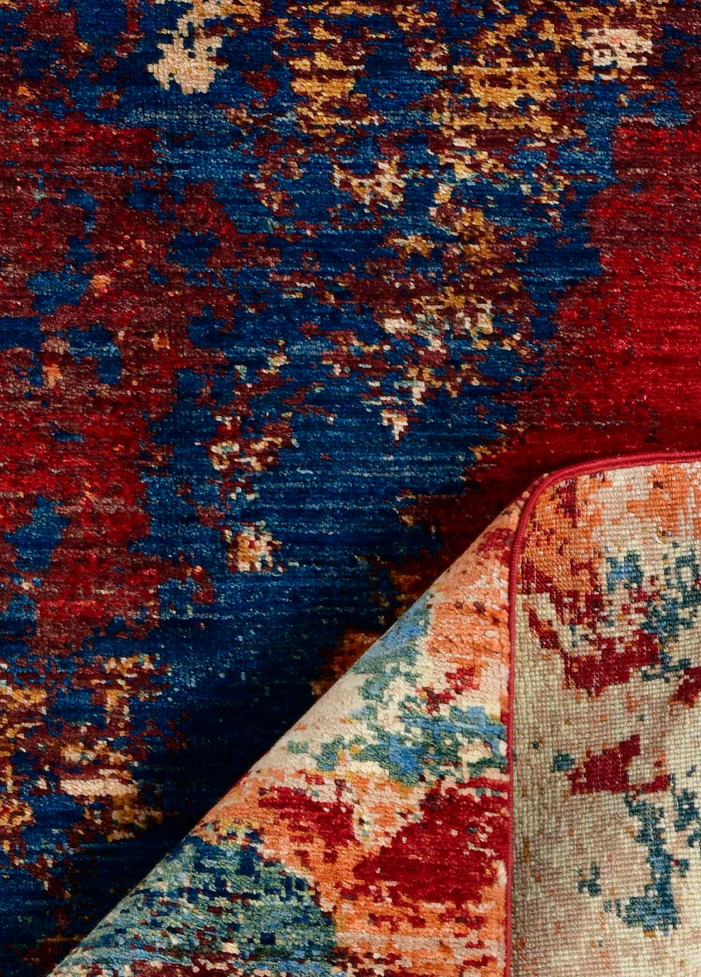 Virell Hand-Woven Wool and Silk Carpet 181x122 cm
