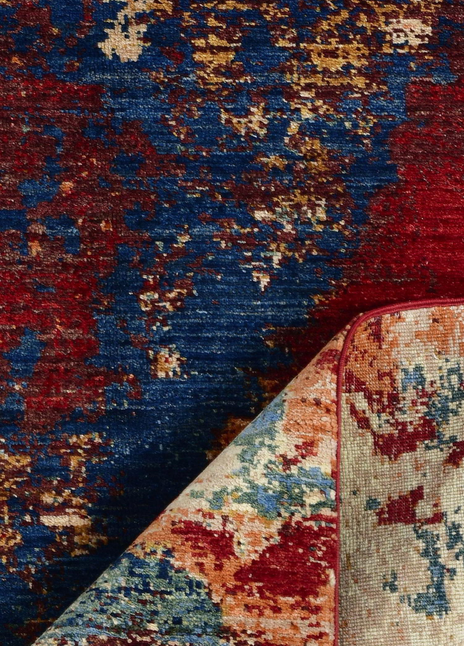 Virell Hand-Woven Wool and Silk Carpet 181x122 cm
