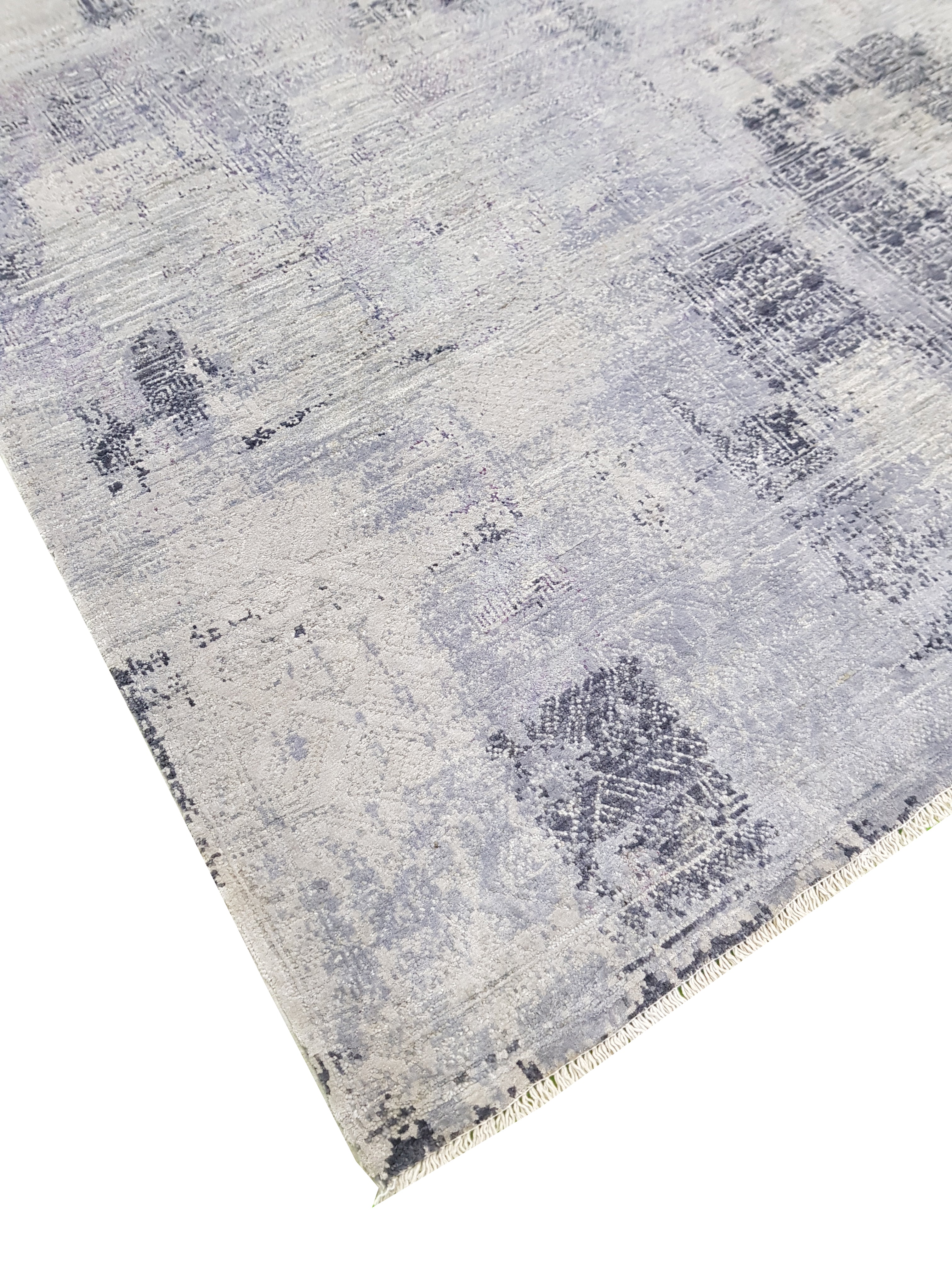VorteX Hand-Woven Wool and Silk Carpet 186x121 cm