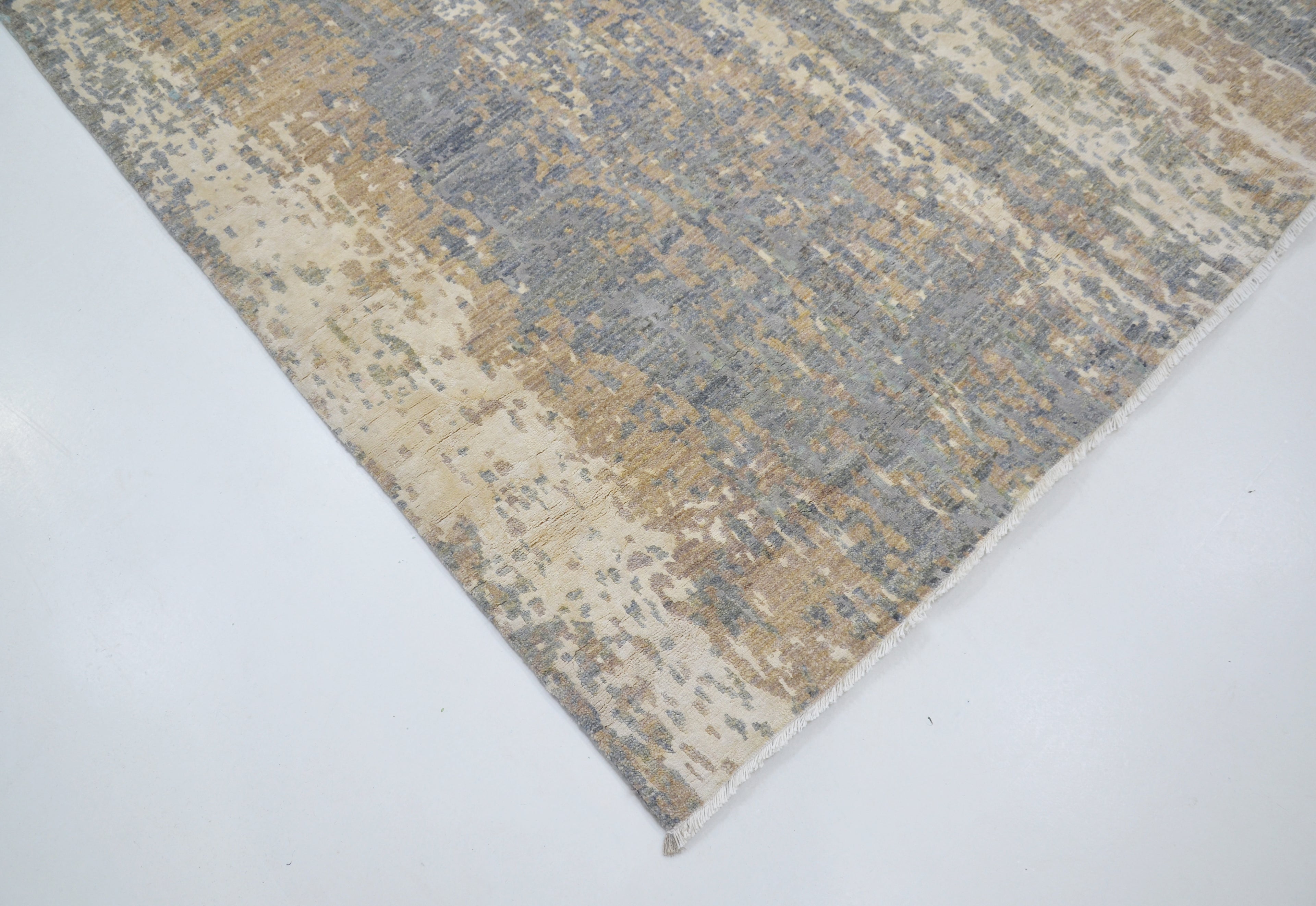 Synesthesia Hand-Woven Wool and Silk Carpet 308x248 cm