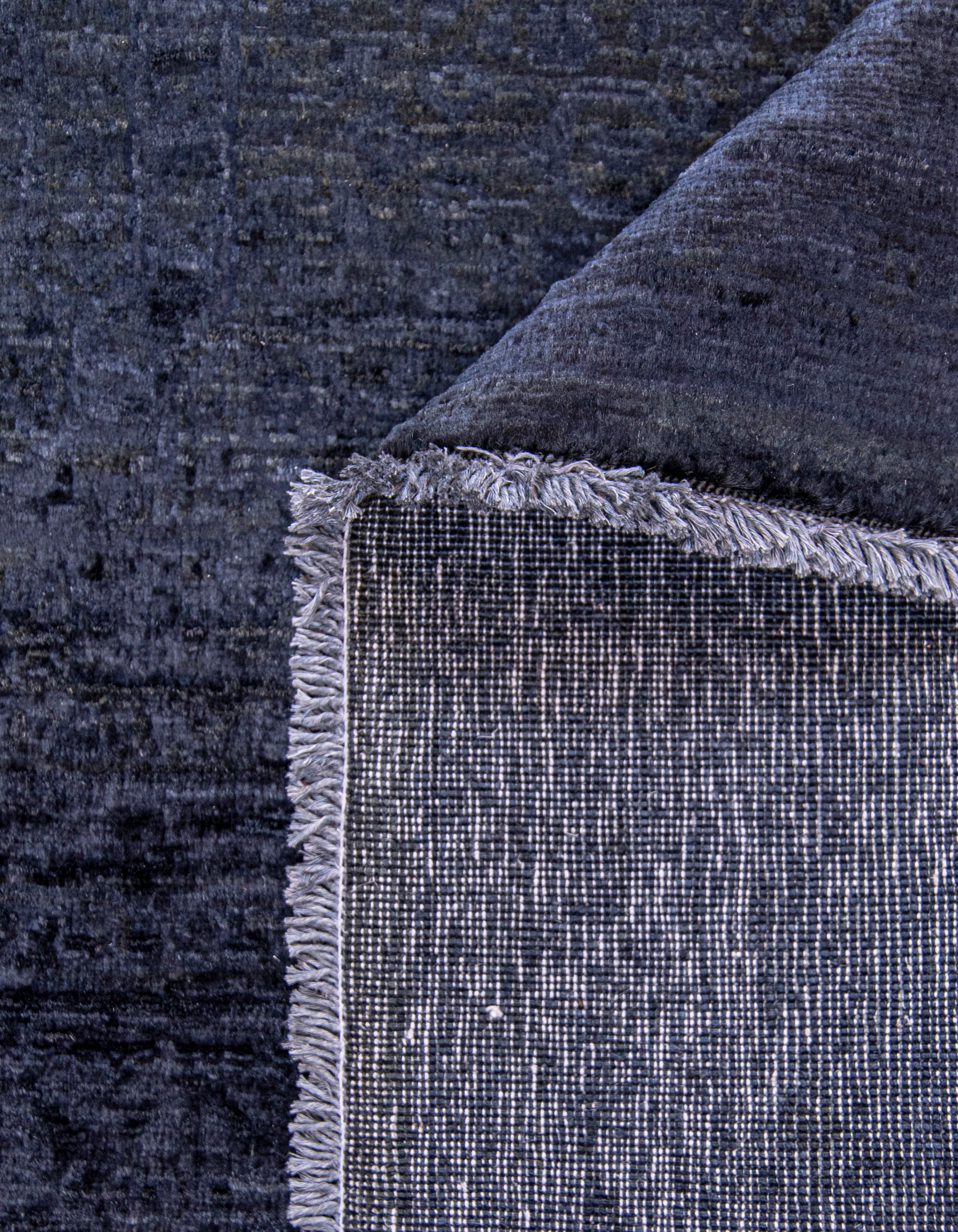 Reminiscence Hand-Woven Wool Carpet 284x208 cm