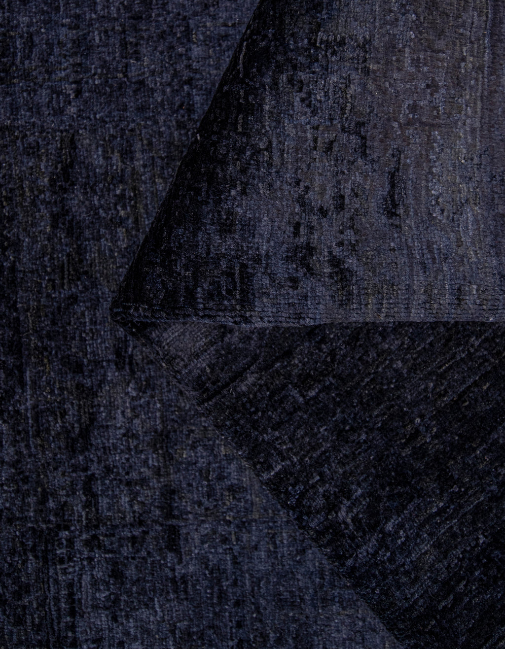 Reminiscence Hand-Woven Wool Carpet 284x208 cm