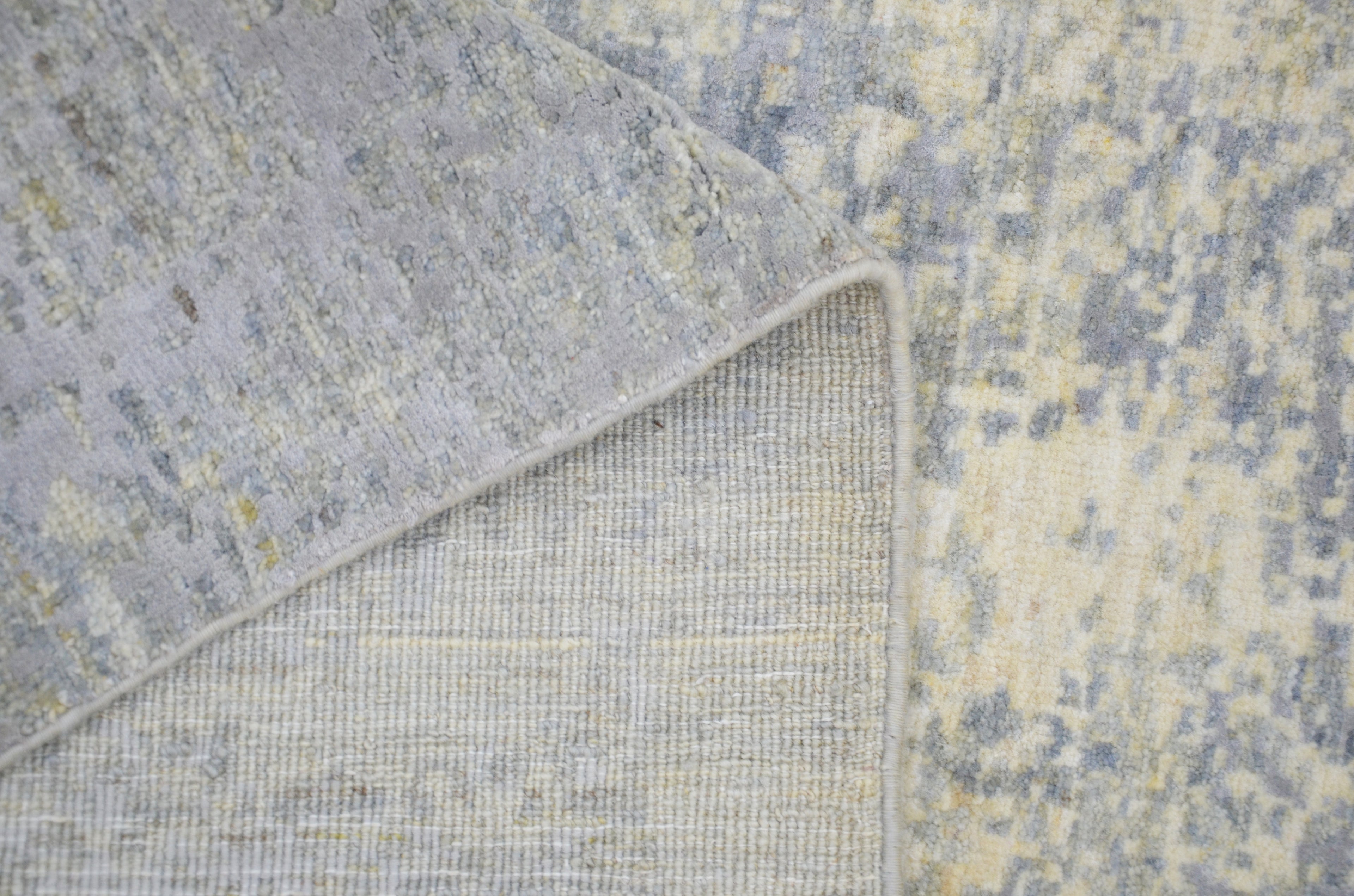 Etherea Frost El Dokuma Yün ve İpek Halı 250 x 168 cm