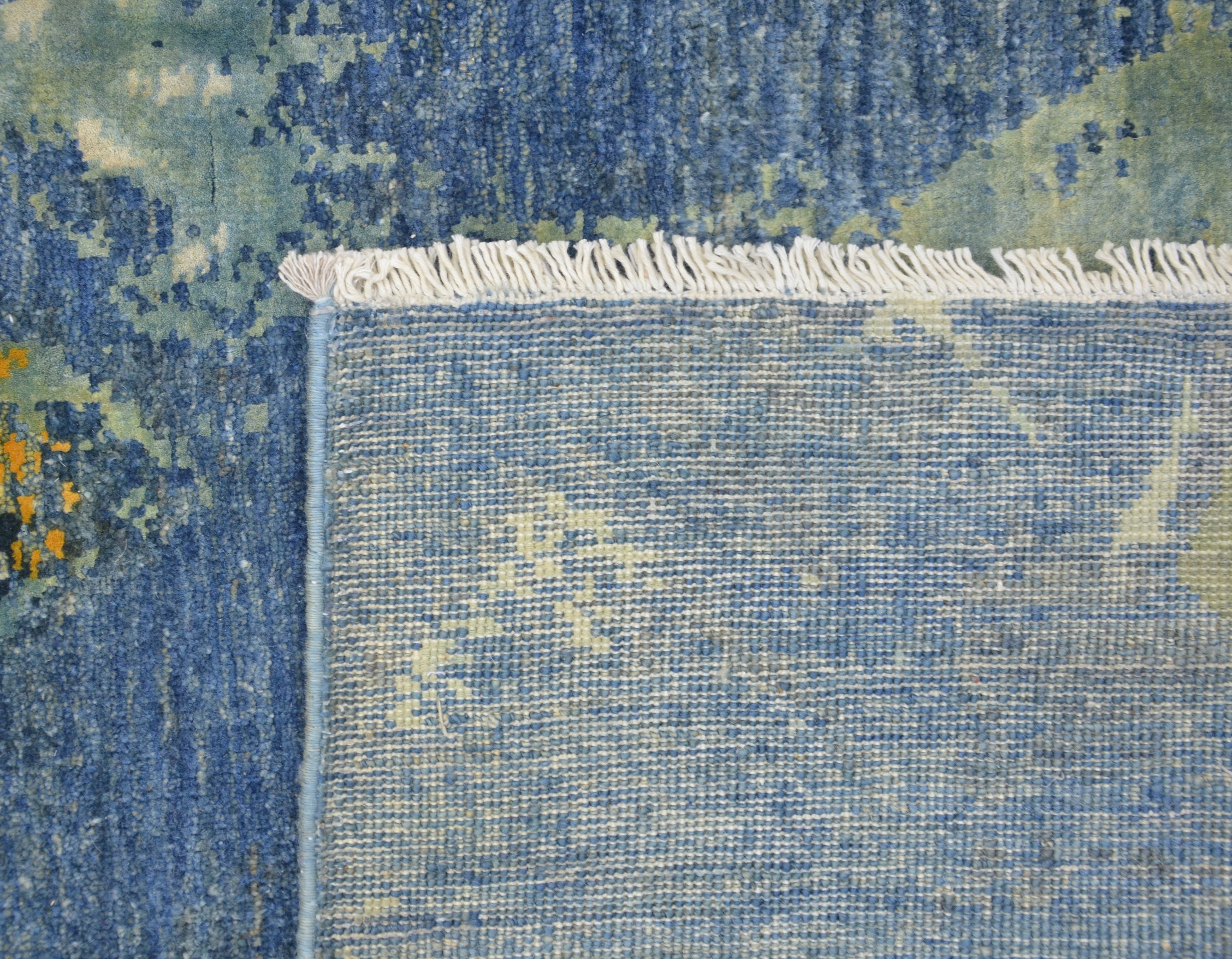 Architect Hand-Woven Wool and Silk Carpet 236x173 cm