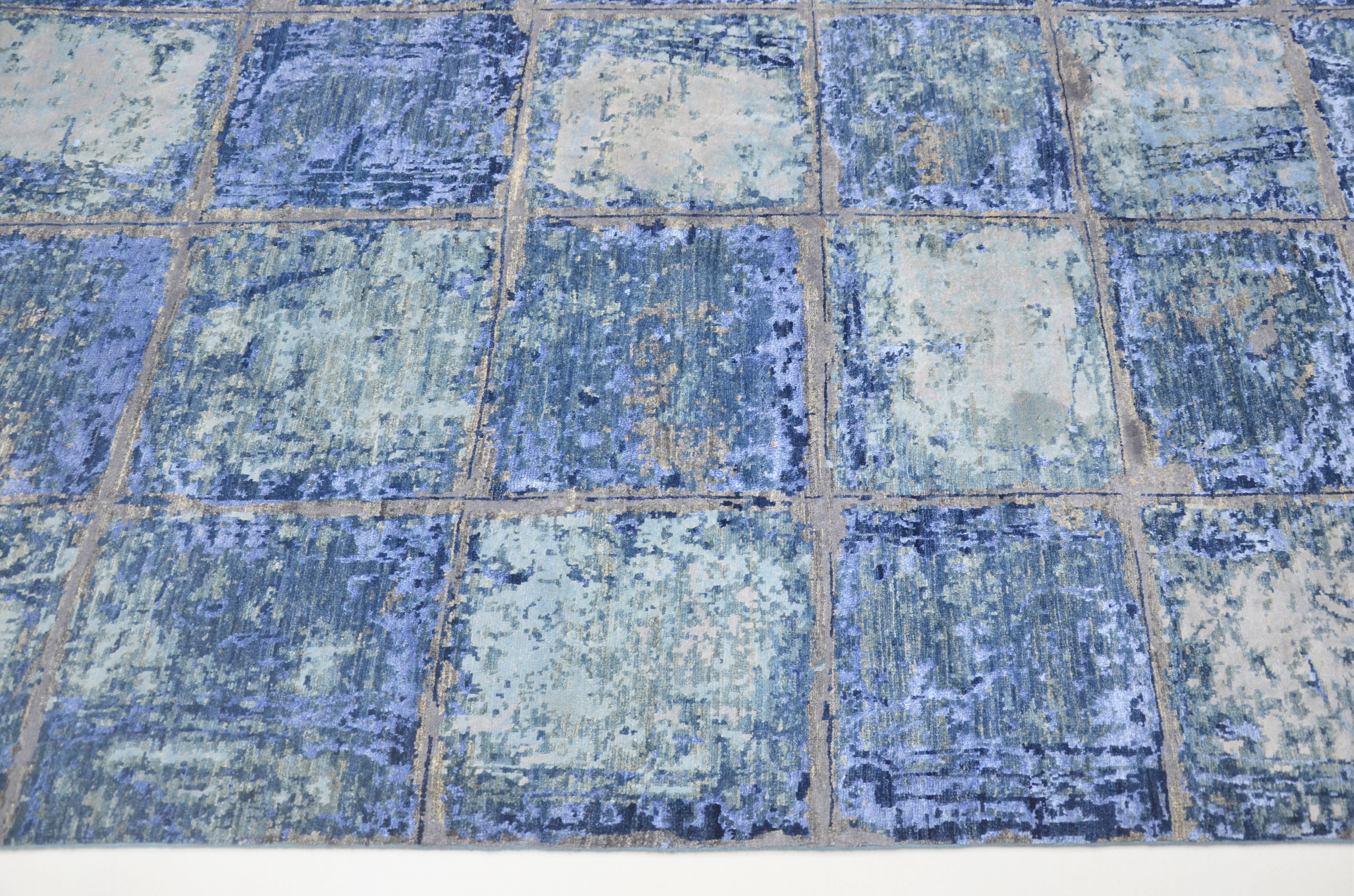 Vector Hand-Woven Wool and Silk Carpet 280x180 cm