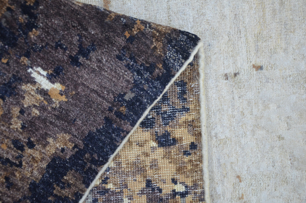 Terra Abstract Hand-Woven Wool and Silk Carpet 183x121 cm