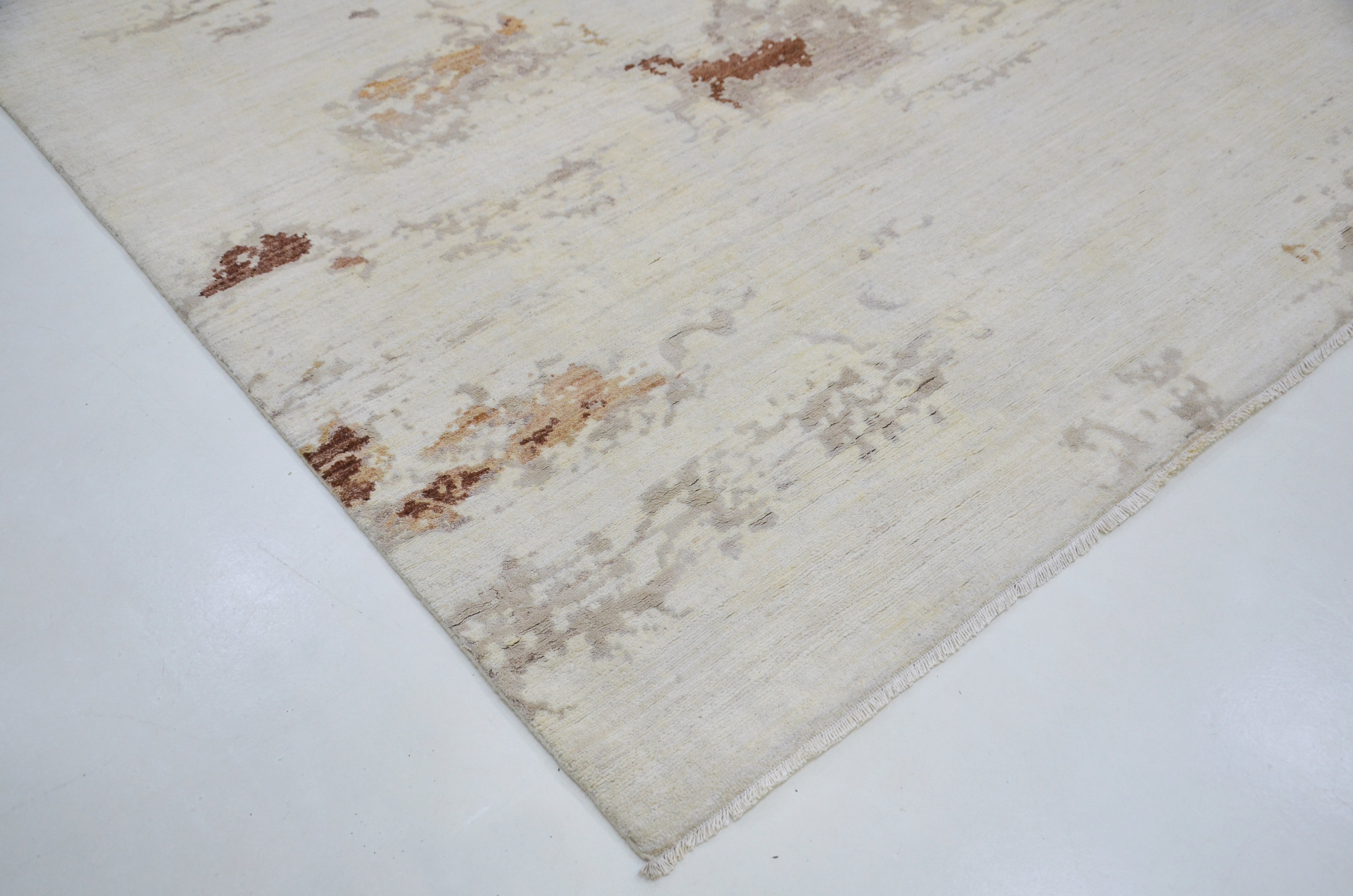 Canvas Hand-Woven Wool and Silk Carpet 302x243 cm