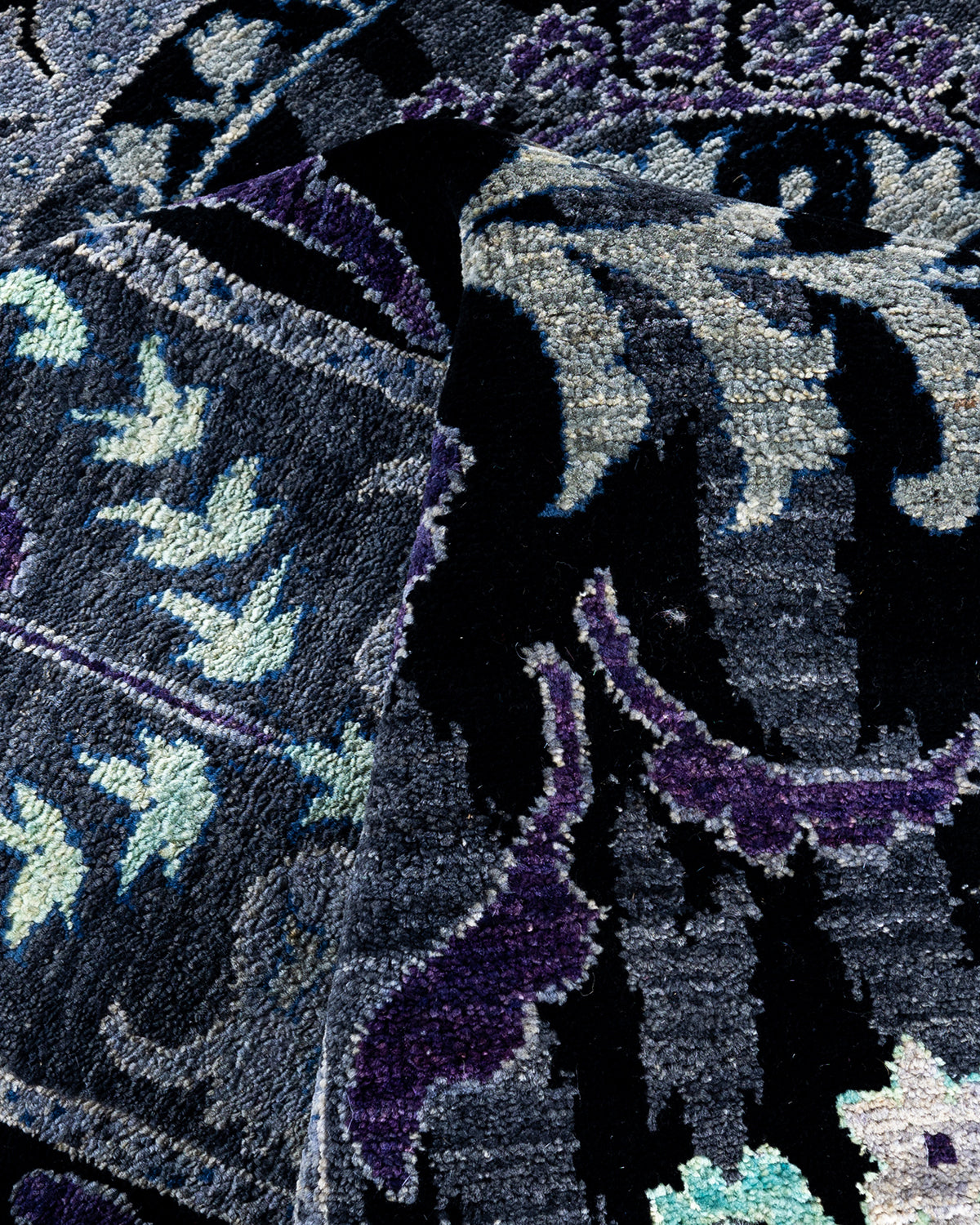 Willowmere Hand-Woven Wool and Silk Rug 241x161 cm