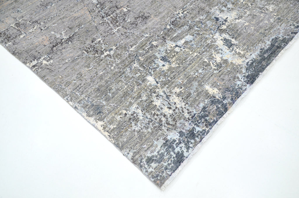 Ashen Lines Hand-Woven Wool and Silk Carpet 248x170 cm