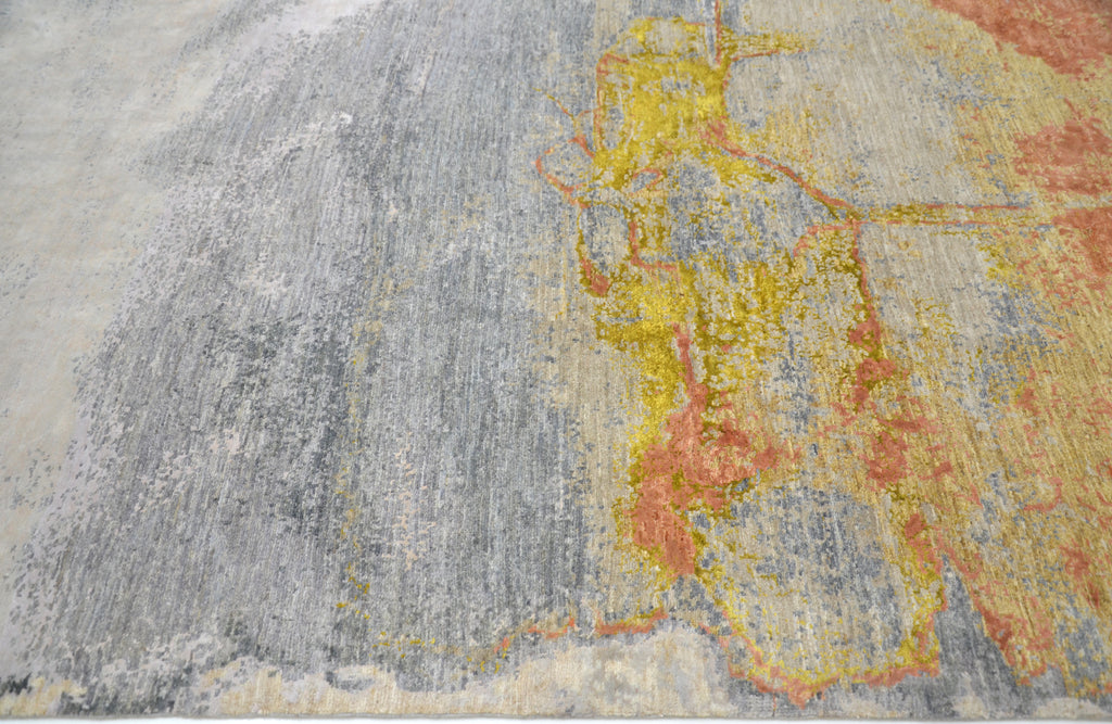 Vespera Hand-Woven Wool and Silk Carpet 249x170 cm
