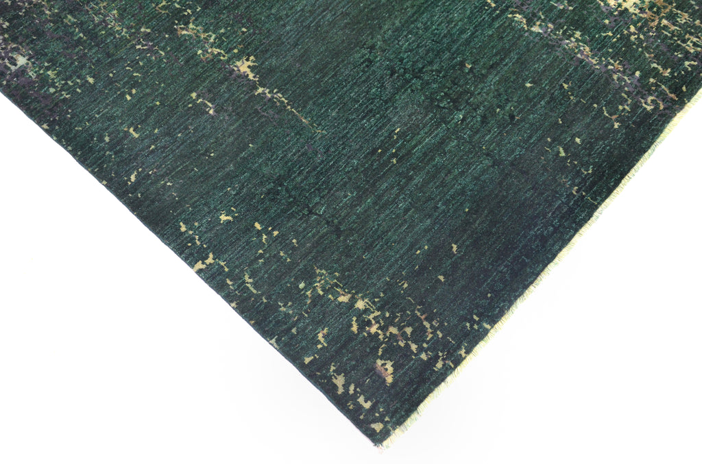 Verdant Hand-Woven Wool and Silk Carpet 312x199 cm