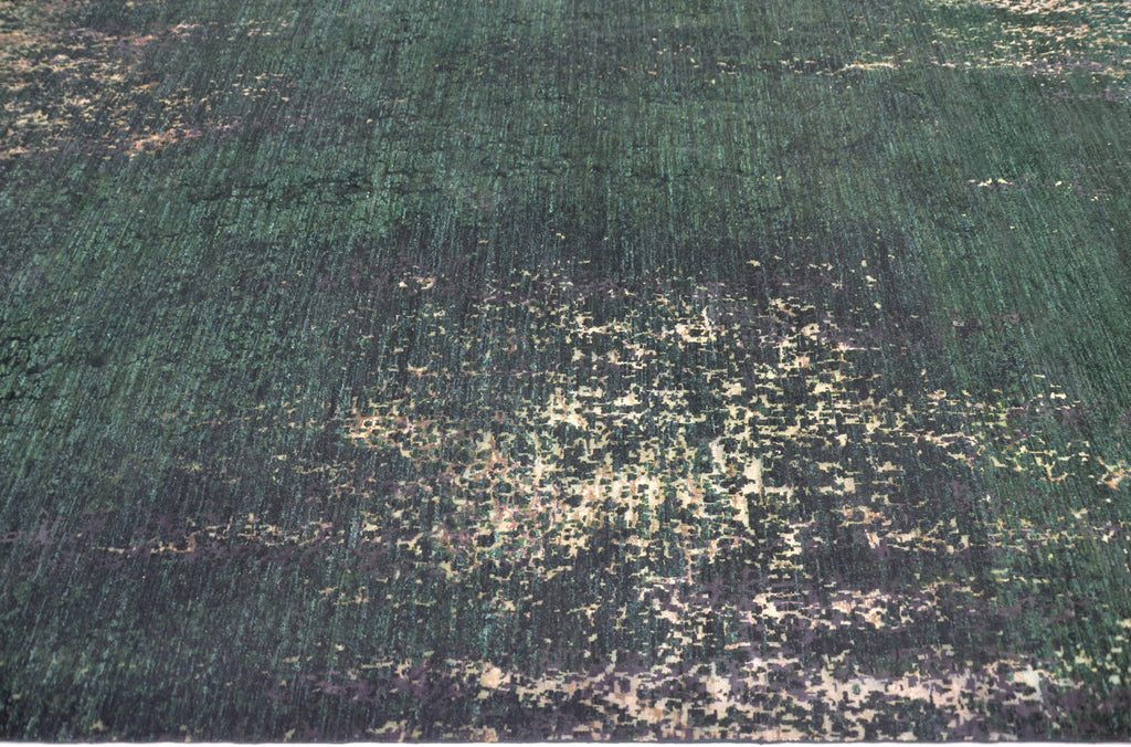 Verdant Hand-Woven Wool and Silk Carpet 312x199 cm