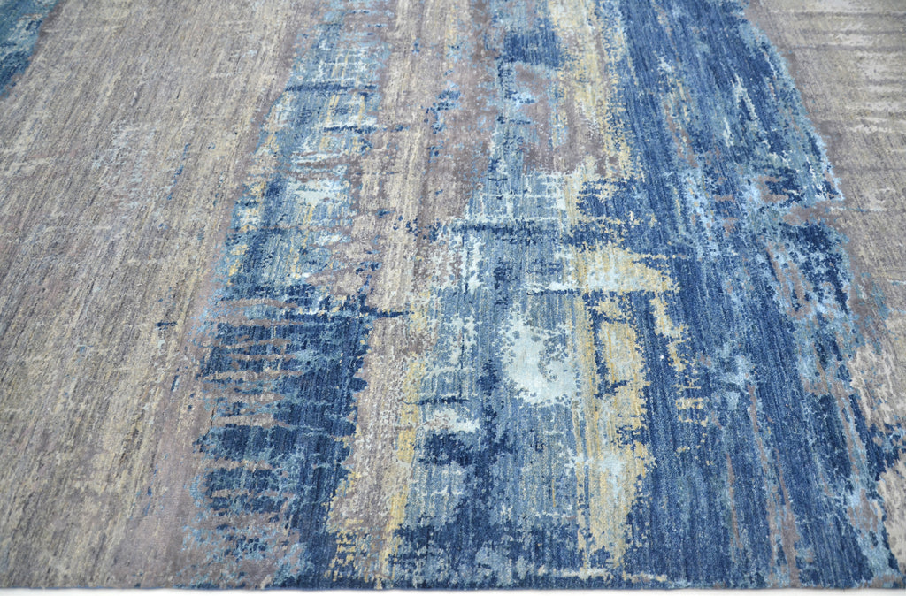 Tides Hand-Woven Wool and Silk Carpet 311x244 cm