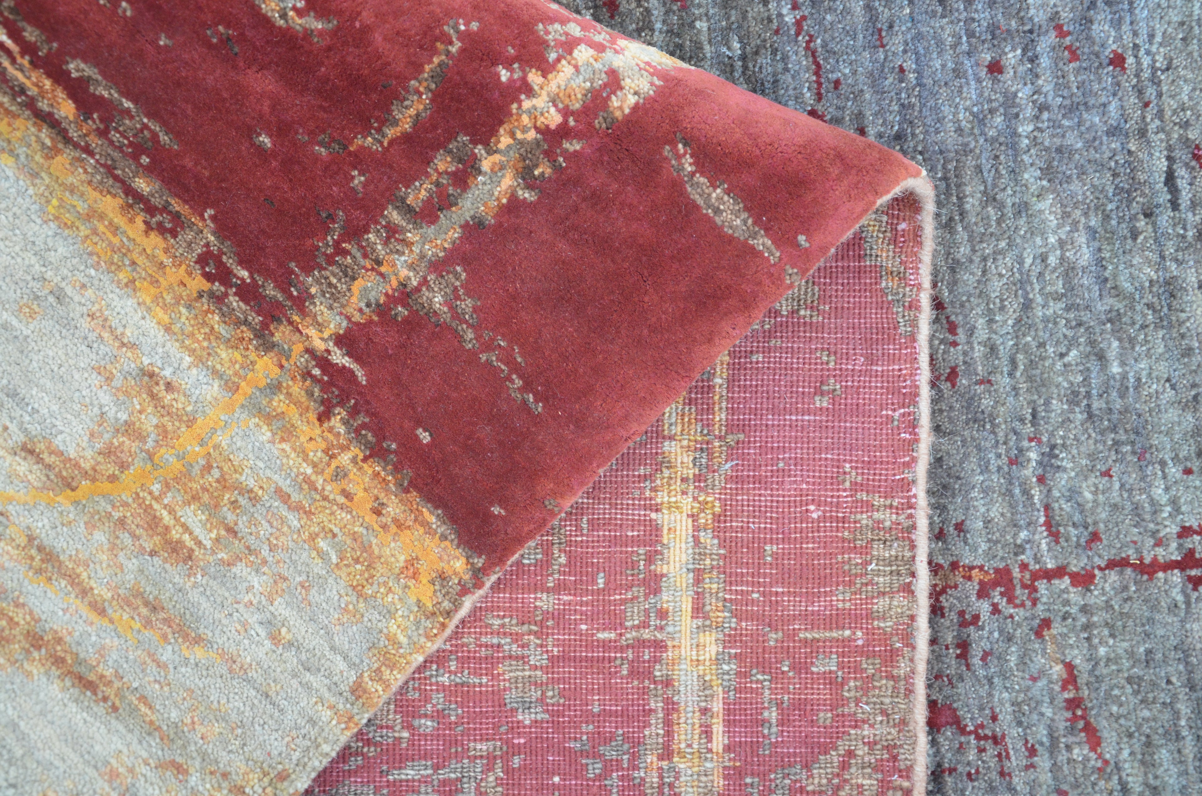 Boulder Hand-Woven Wool and Silk Rug 306x248 cm