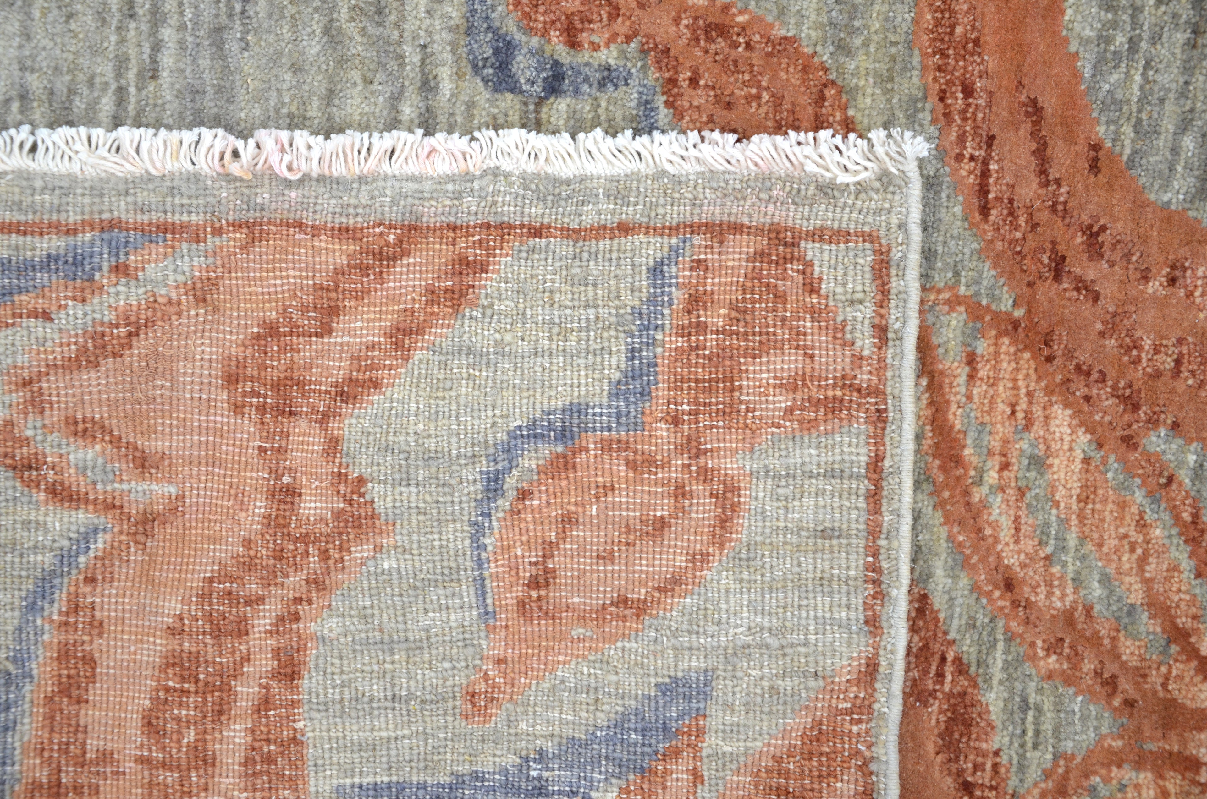 Rocaille Blush El Dokuma Yün ve İpek Halı 249 x 169 cm