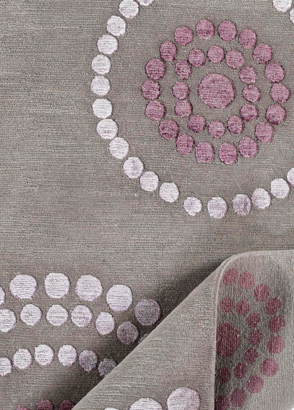 Orla Hand-Woven Wool and Silk Carpet 305x204 cm