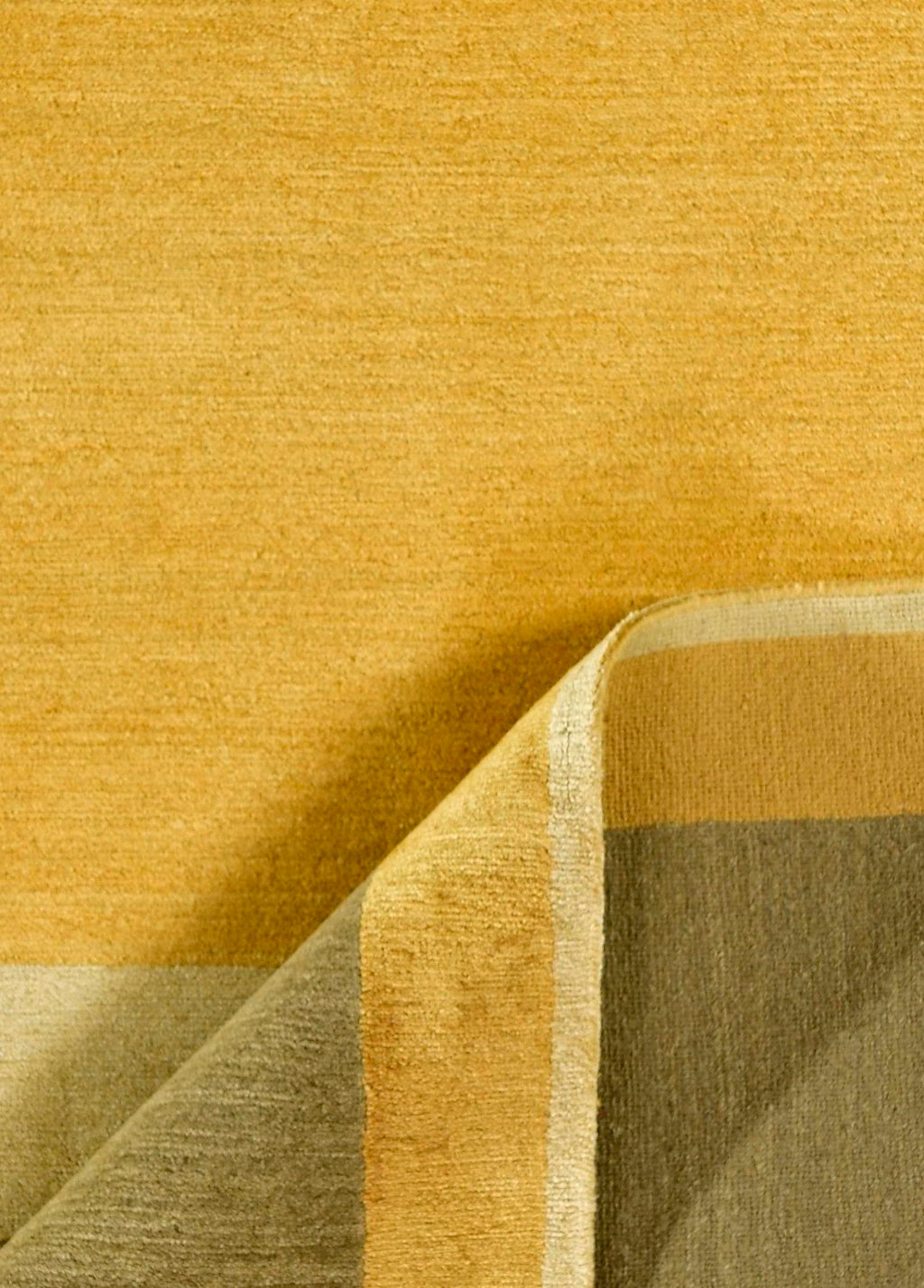 Okerra Hand-Woven Wool and Silk Carpet 302x241 cm