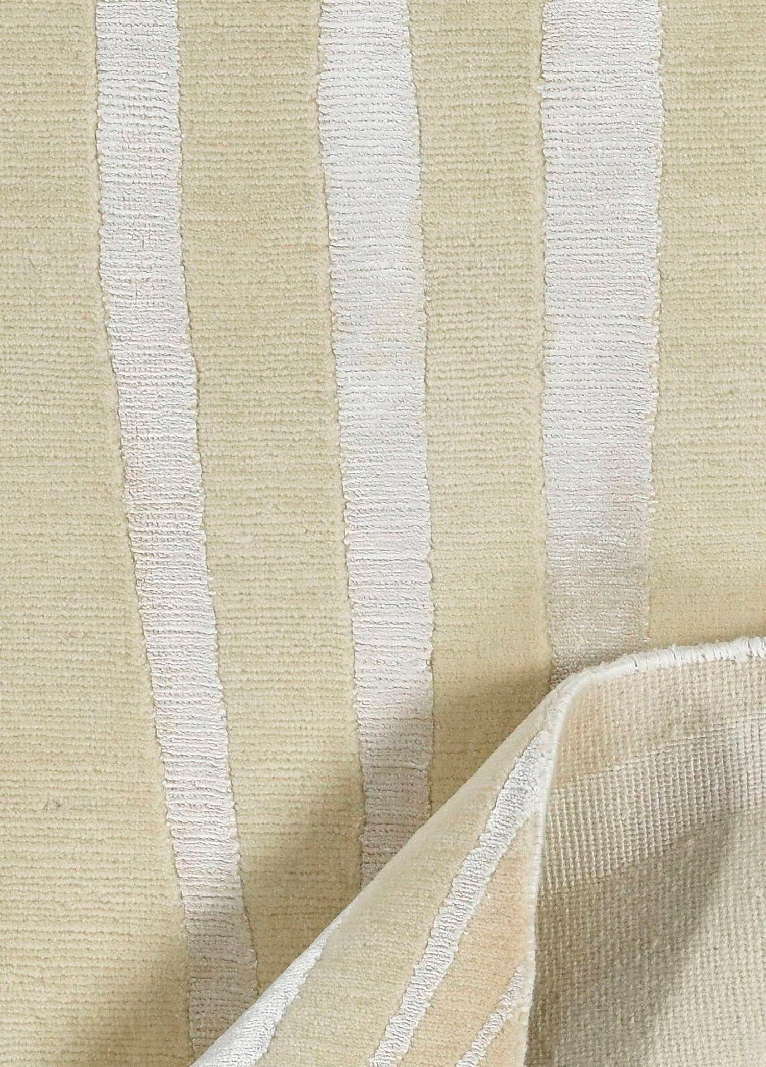 Alvare Hand-Woven Wool and Silk Carpet 157x90 cm