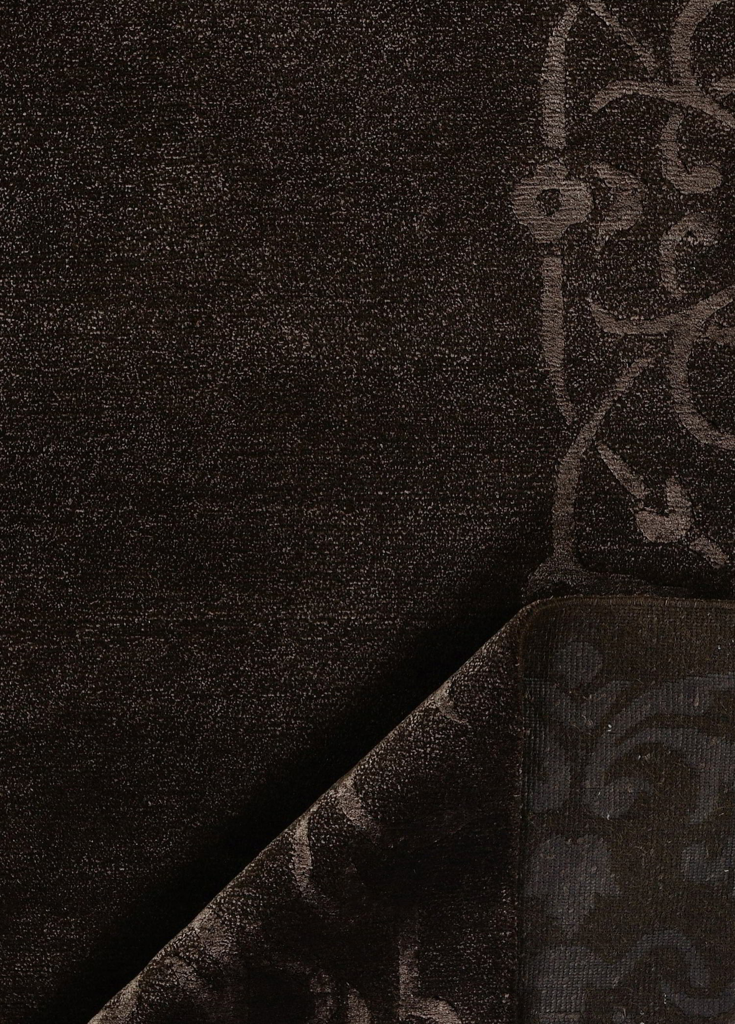 Noctessa Hand-Woven Wool and Silk Carpet 320x243 cm