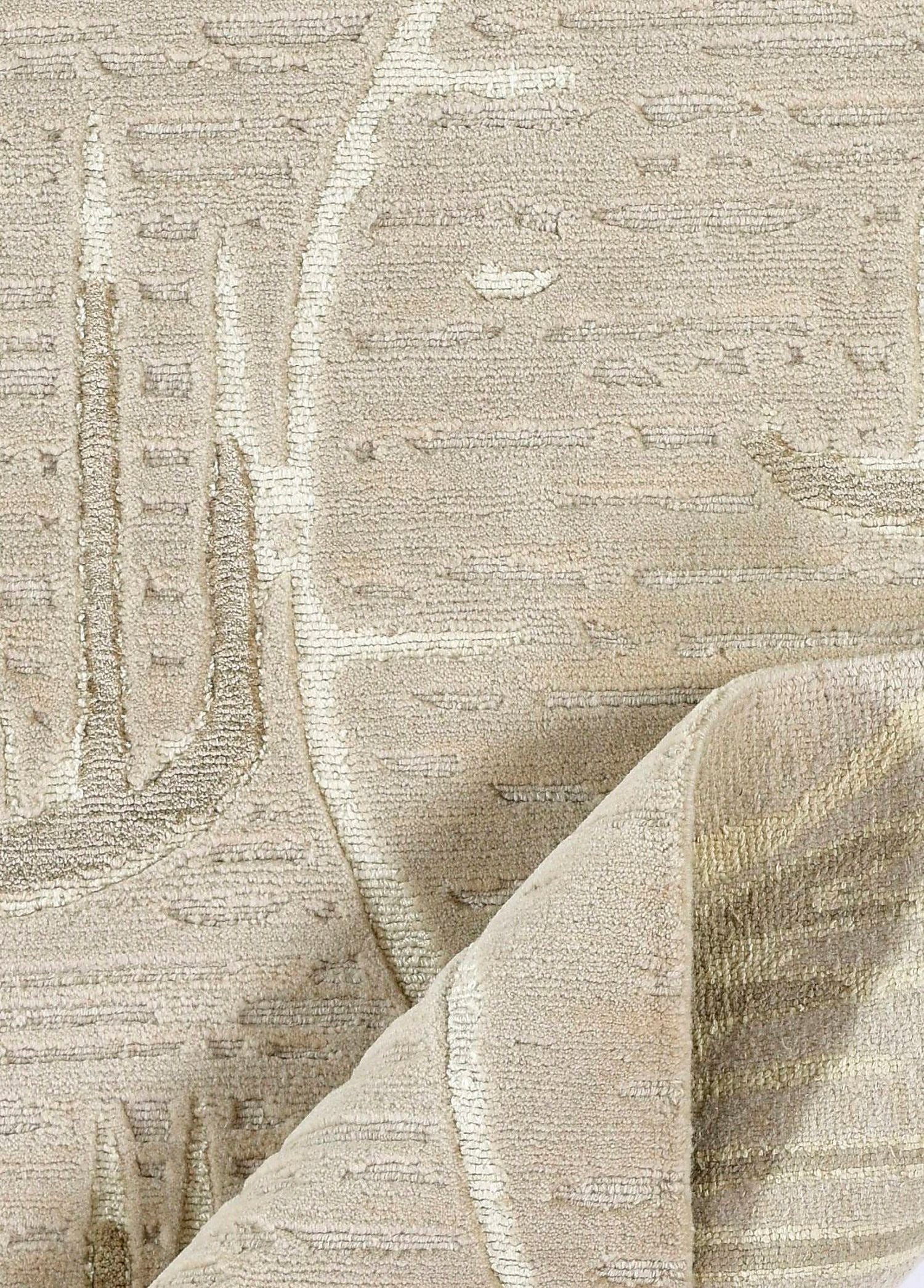 Mirelle Hand-Woven Wool and Silk Carpet 240x172 cm