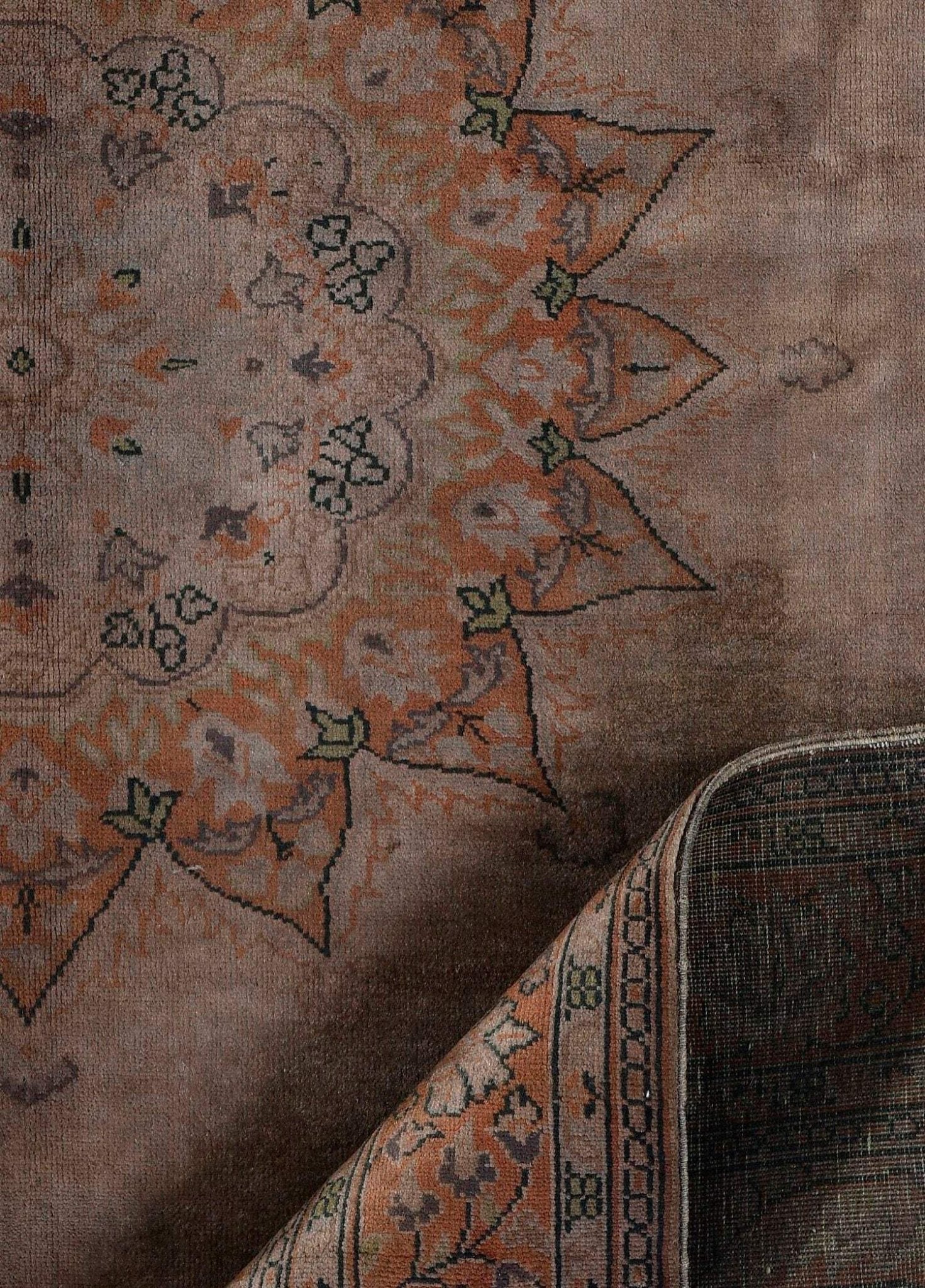 Antique Crest El Dokuma Yün 243x154 cm - Borr Halı