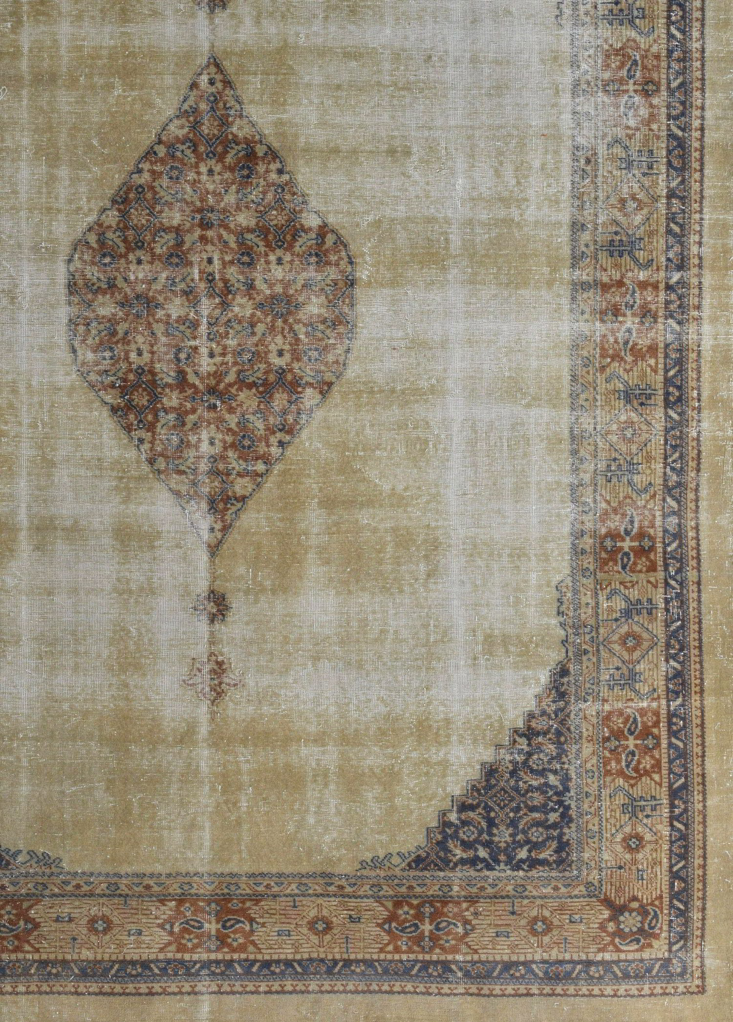 Ushvane Vintage El Dokuma Yün Halı 332 x 243 cm