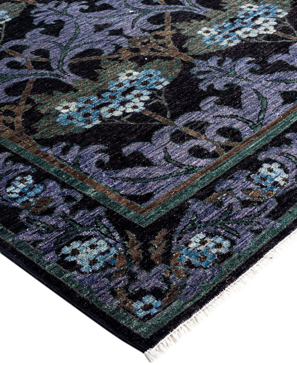 Nightshade Bloom El Dokuma Yün Halı 187 x 120 cm - Borr Halı