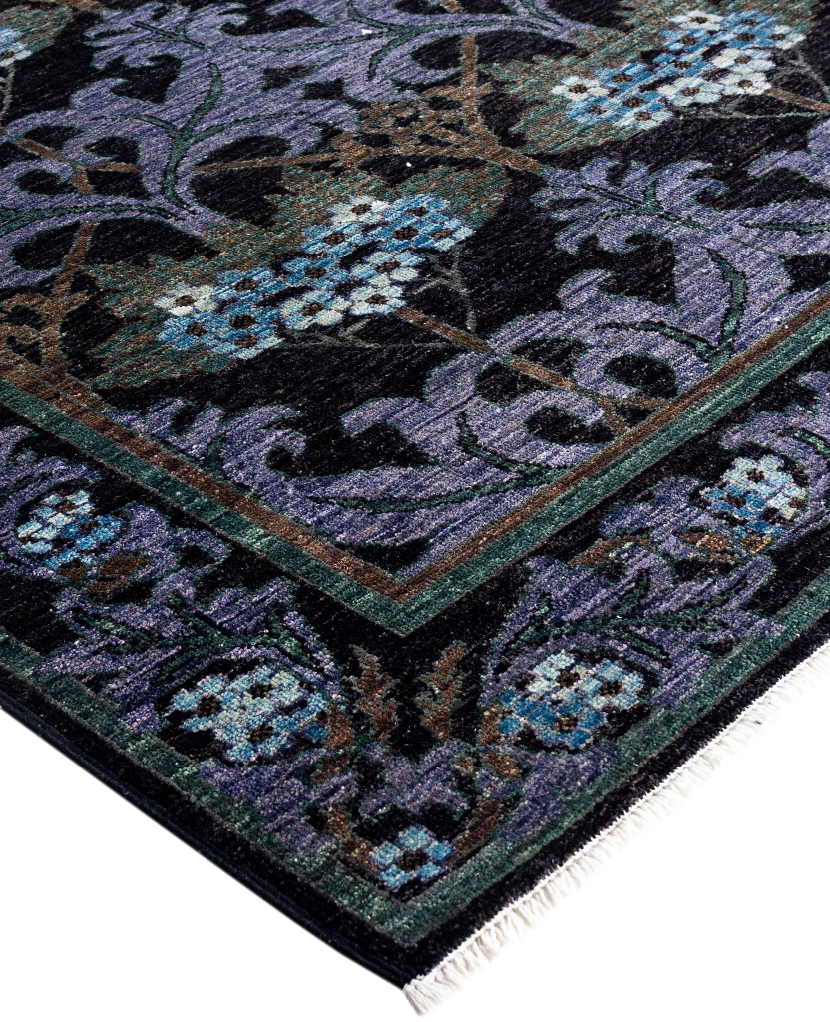 Nightshade Bloom El Dokuma Yün Halı 187 x 120 cm - Borr Halı
