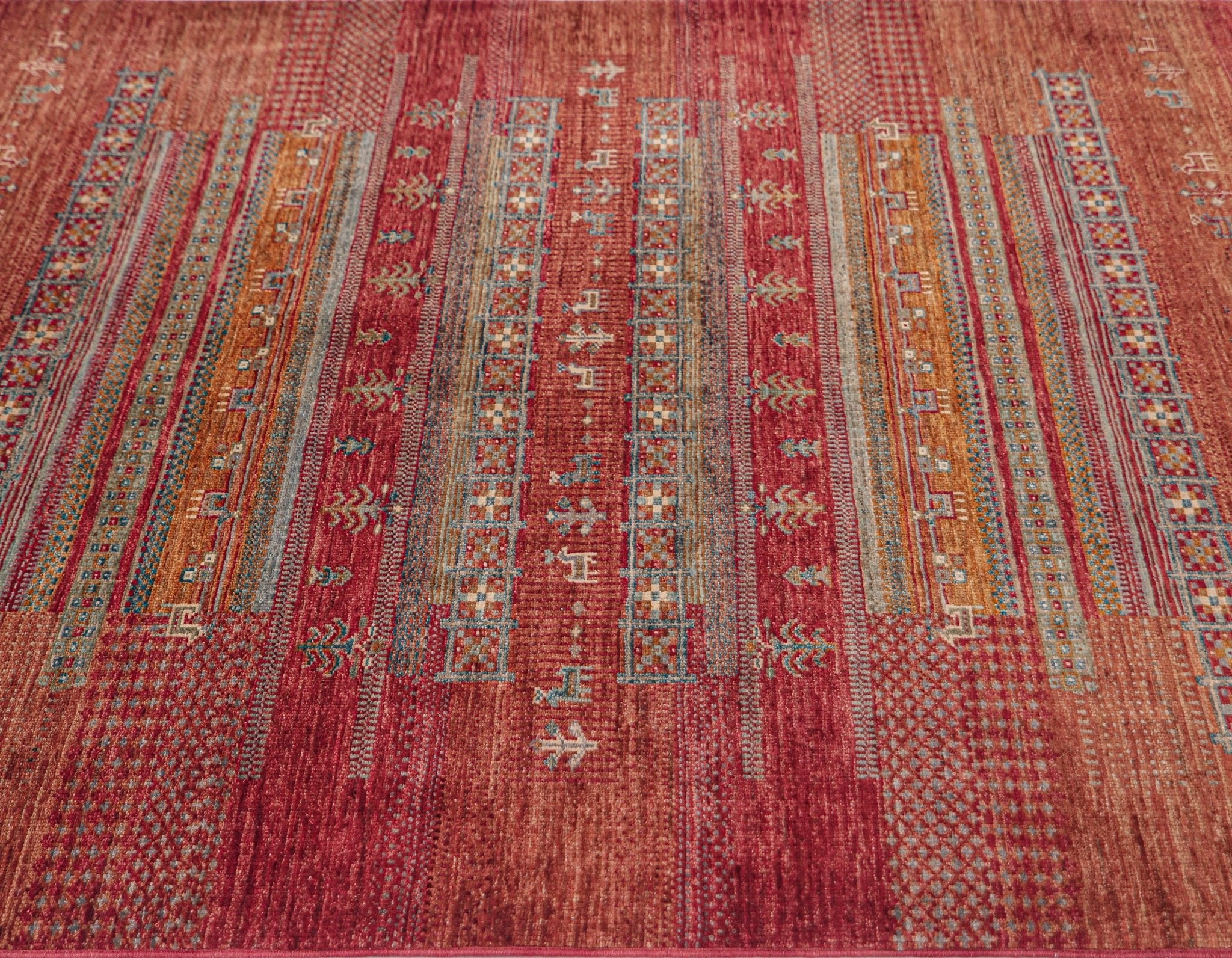Nomadia Saffron Red El Dokuma Yün Halı 182 x 124 cm - Borr Halı