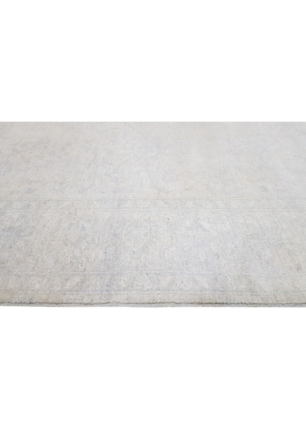 Pewter Fog Hand-Woven Wool Rug 271x177 cm AND233080271X177480