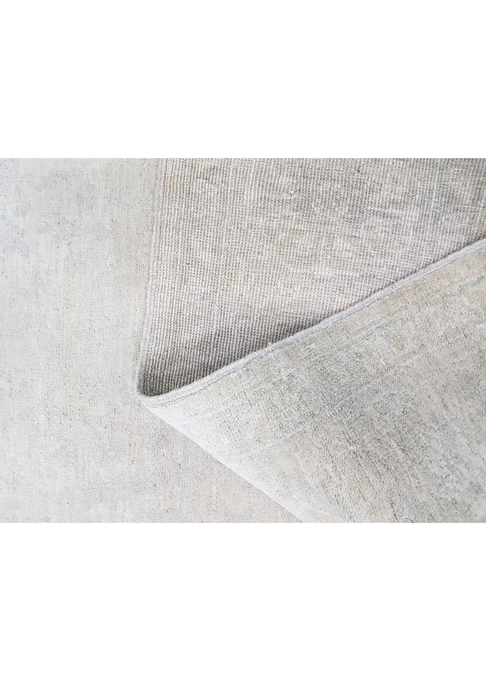 Pewter Fog Hand-Woven Wool Rug 271x177 cm AND233080271X177480
